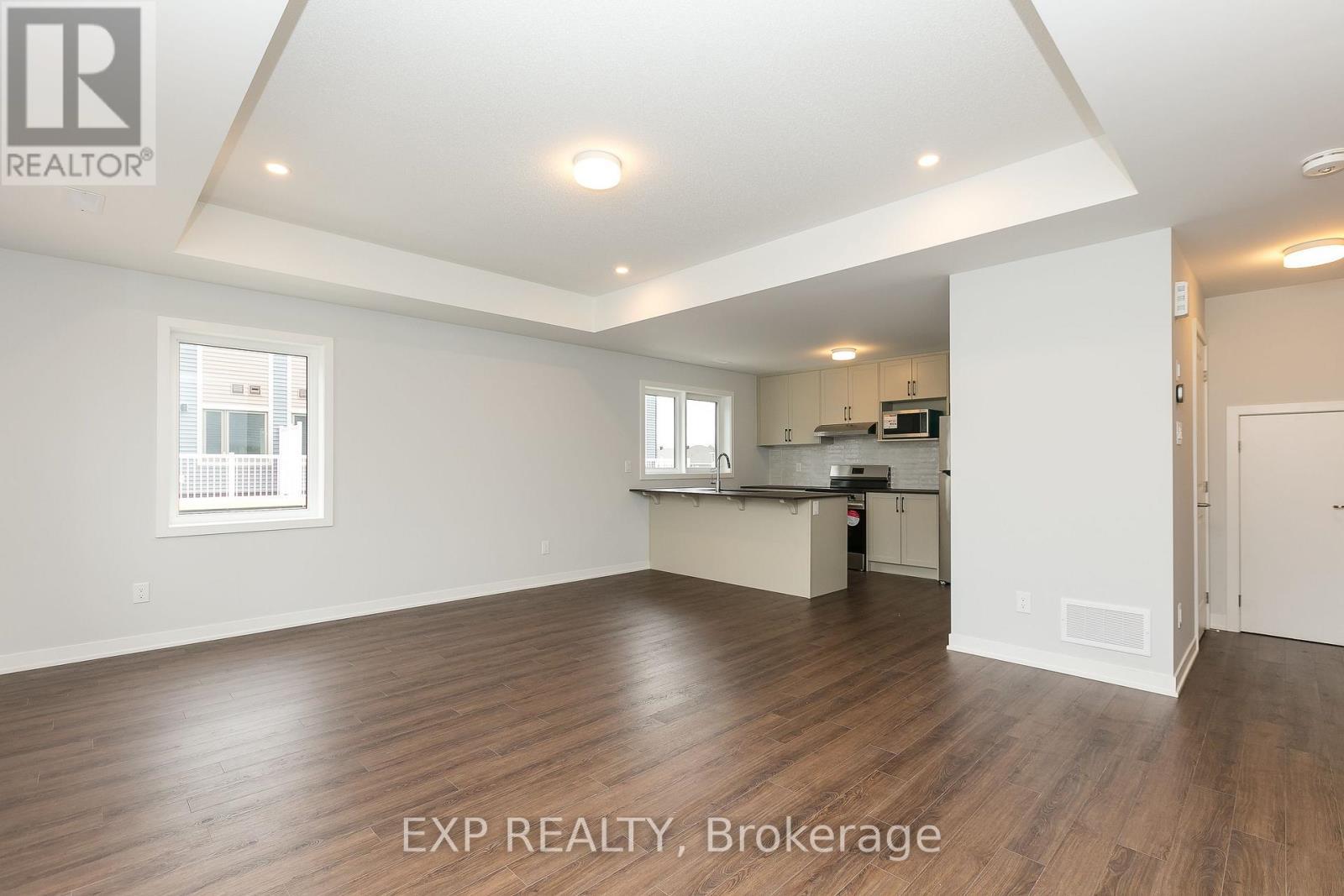 












902 PARNIAN PRIVATE

,
Ottawa,




Ontario
K2J7K6


