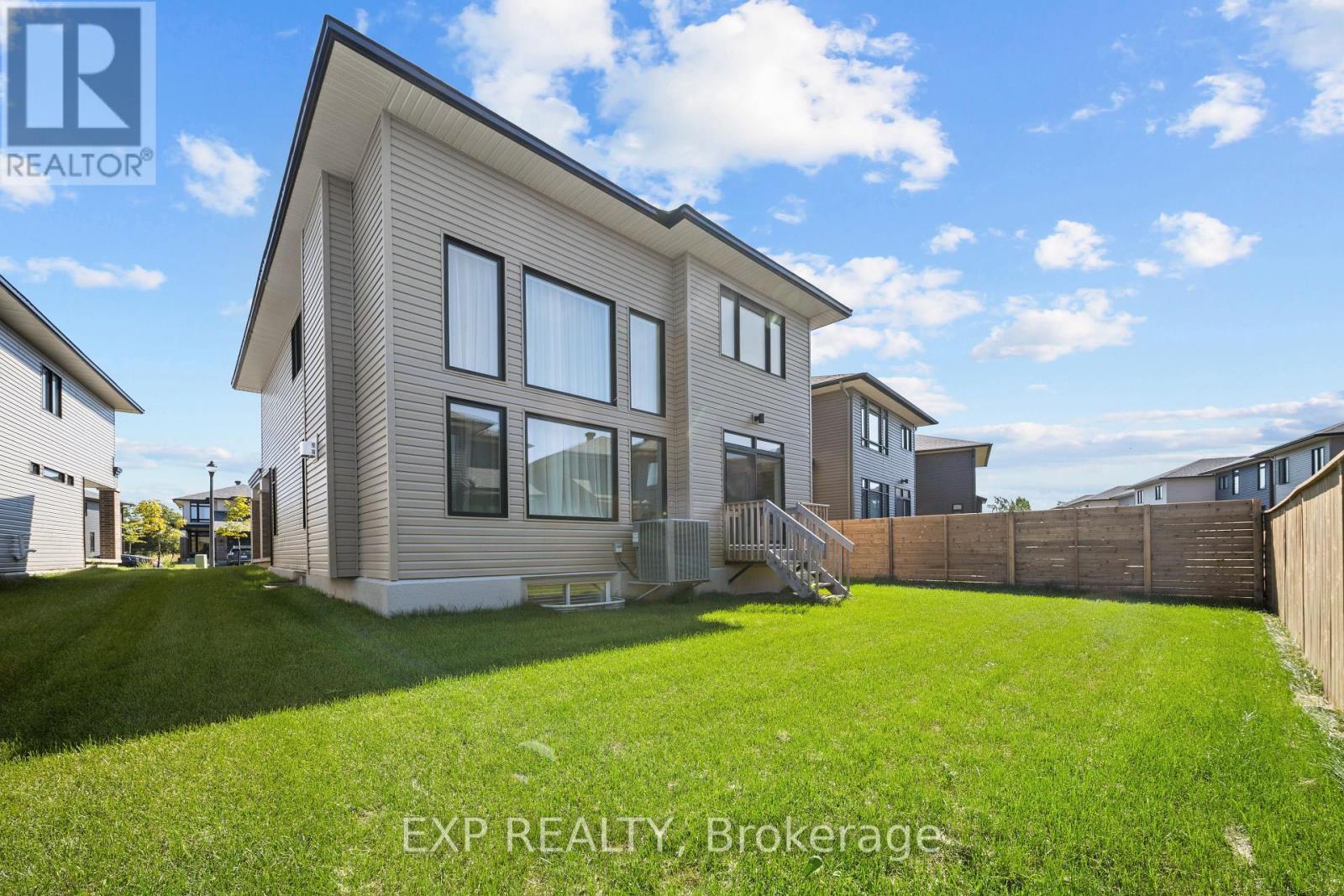 












314 WHITHAM CRESCENT

,
North Grenville,




Ontario
K0G1J0

