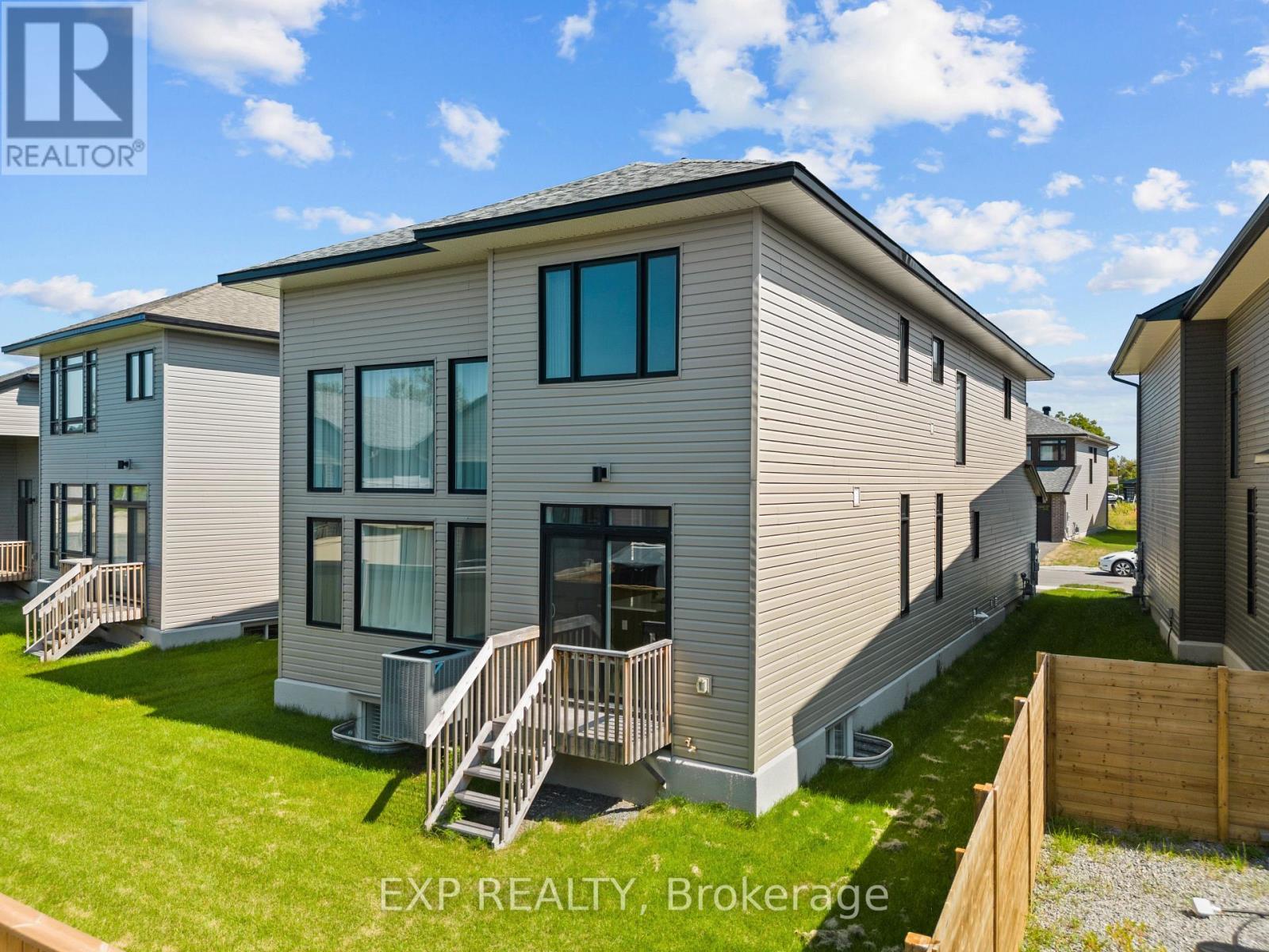 












314 WHITHAM CRESCENT

,
North Grenville,




Ontario
K0G1J0

