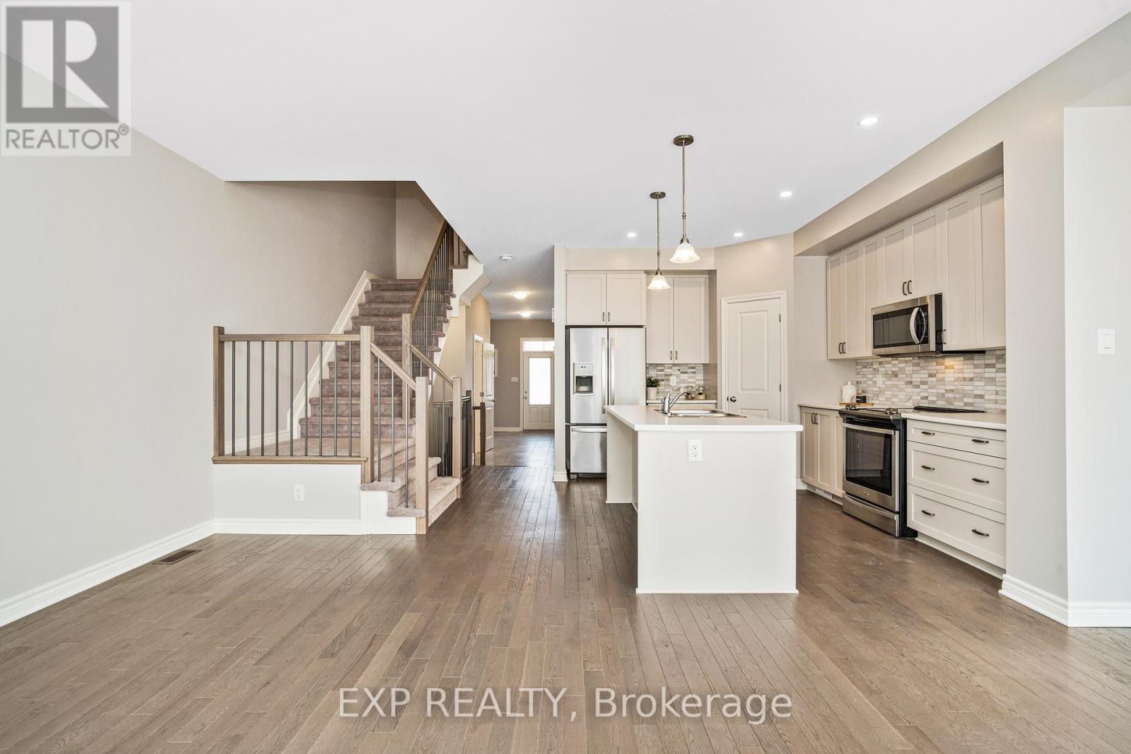 












1218 CAVALLO STREET

,
Ottawa,




Ontario
K2S0Z5

