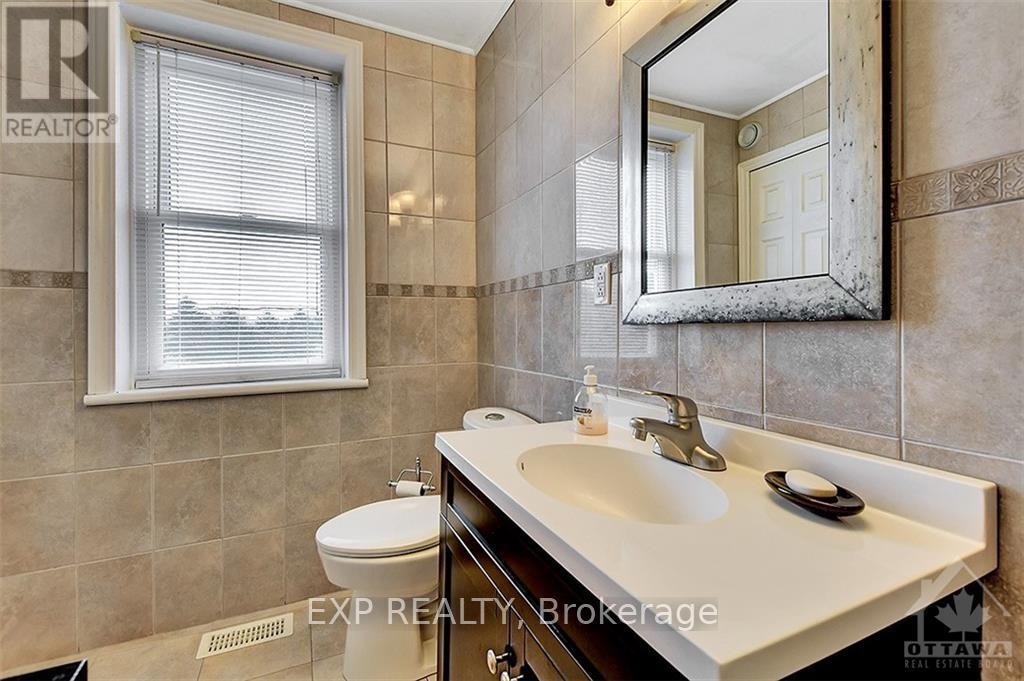 












1558 STAGECOACH ROAD

,
Ottawa,




Ontario
K4P1G6

