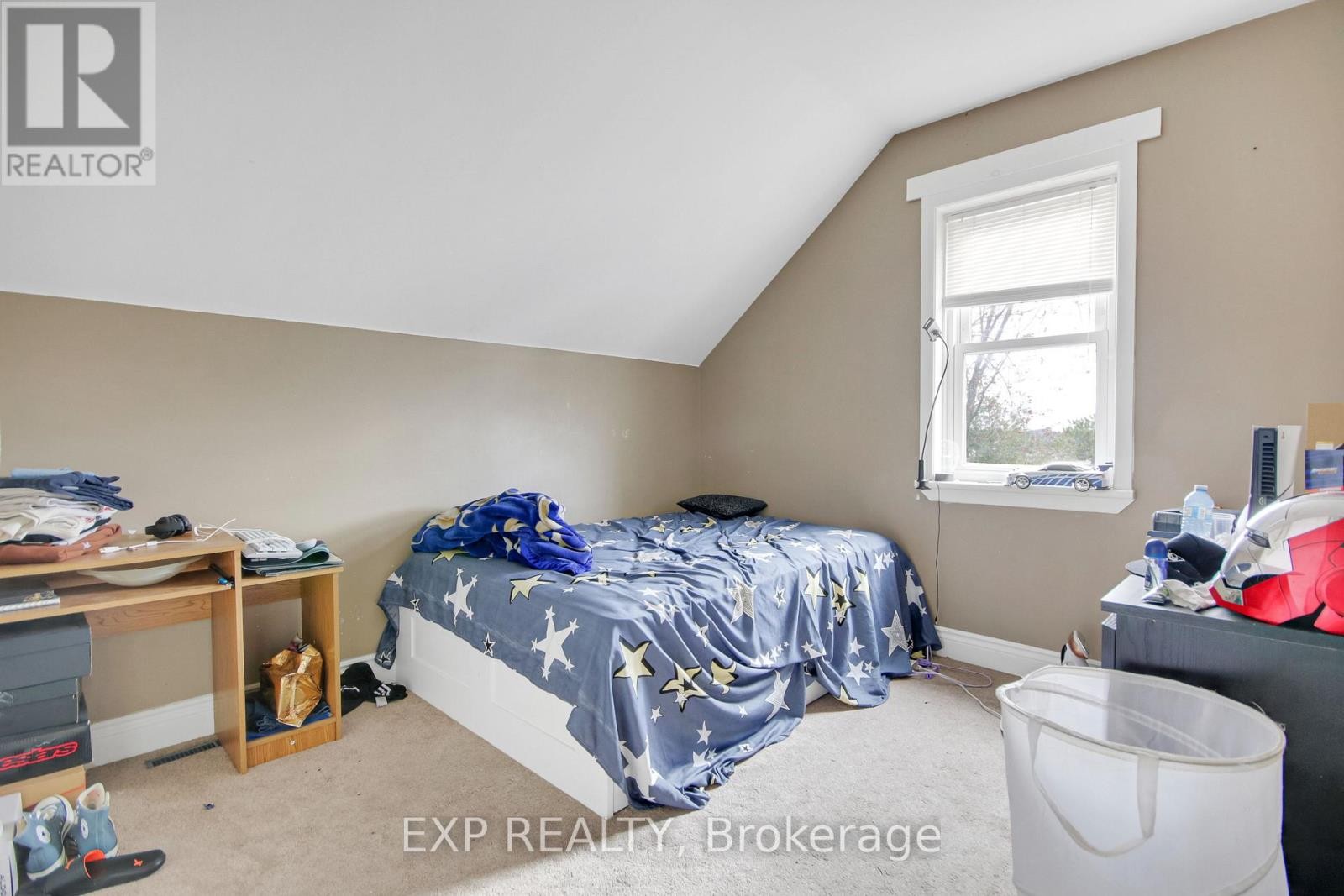 












1558 STAGECOACH ROAD

,
Ottawa,




Ontario
K4P1G6


