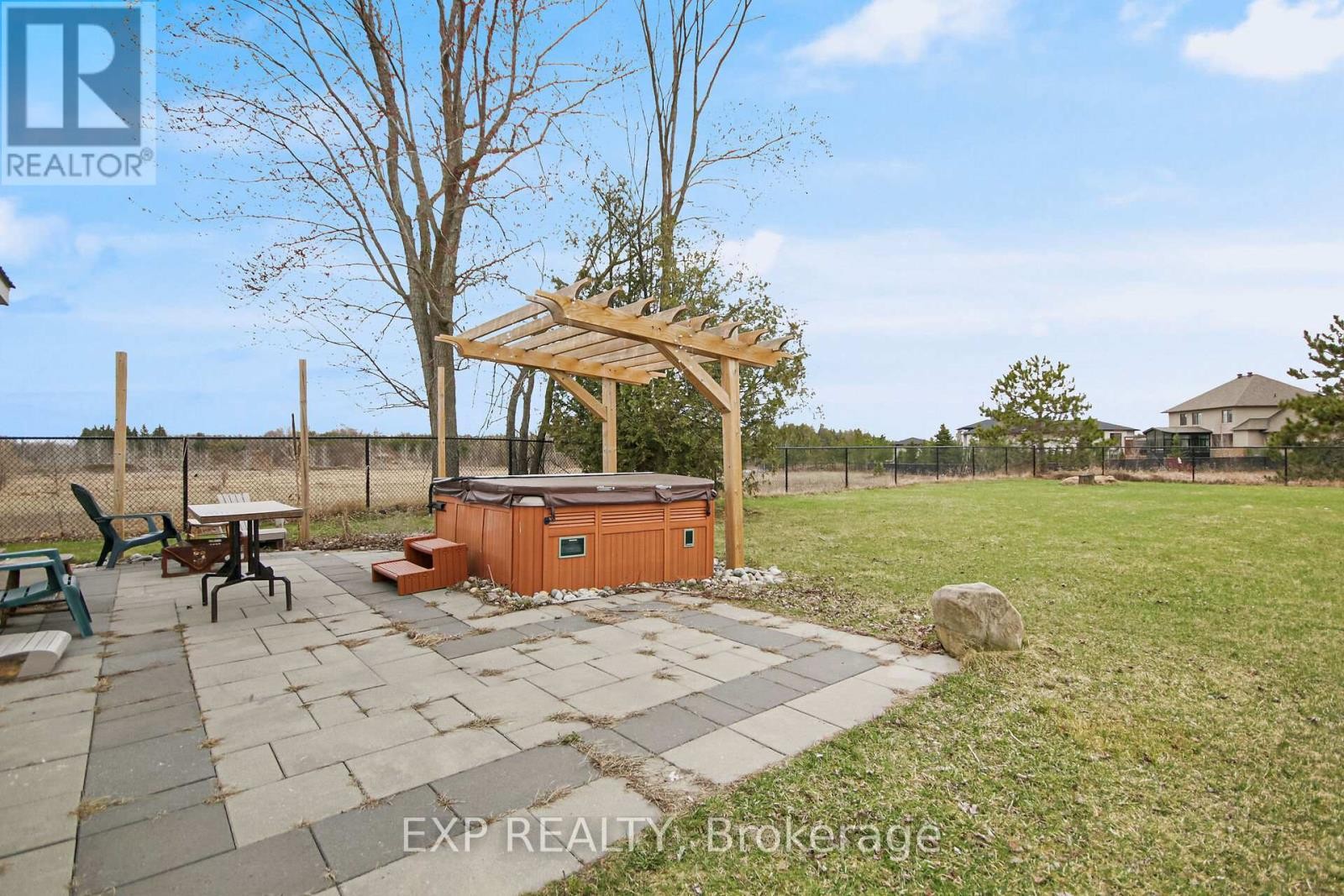 












1558 STAGECOACH ROAD

,
Ottawa,




Ontario
K4P1G6

