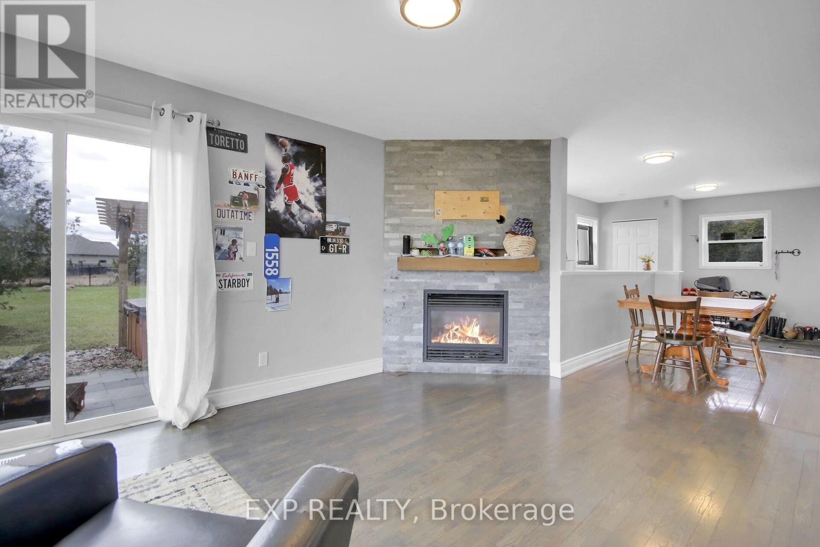 












1558 STAGECOACH ROAD

,
Ottawa,




Ontario
K4P1G6

