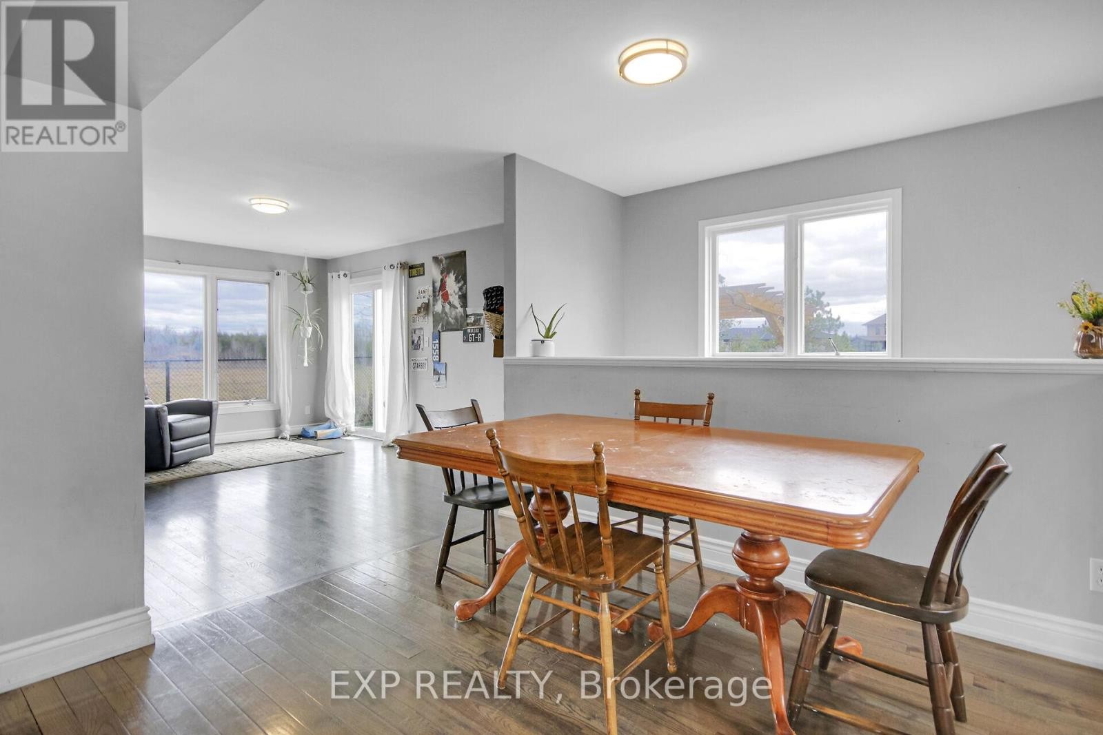 












1558 STAGECOACH ROAD

,
Ottawa,




Ontario
K4P1G6

