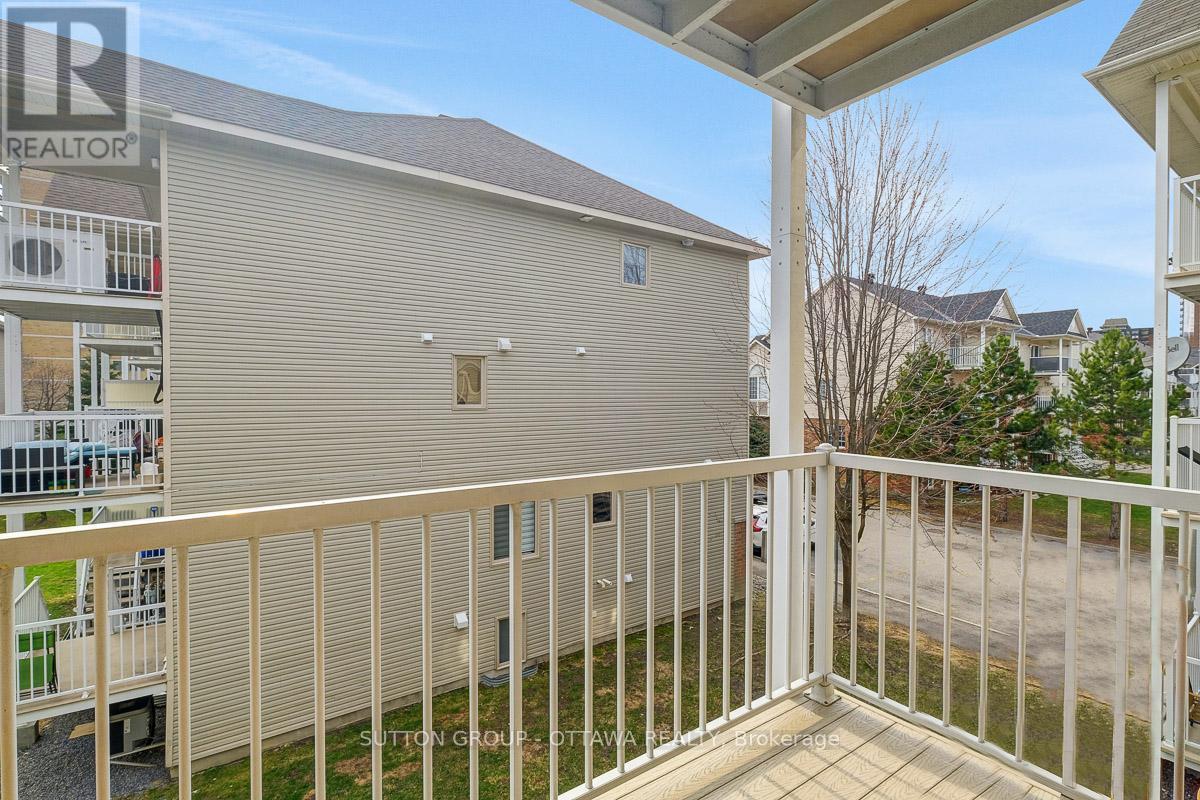 












560 REARDON

,
Ottawa,




Ontario
K1V2L1


