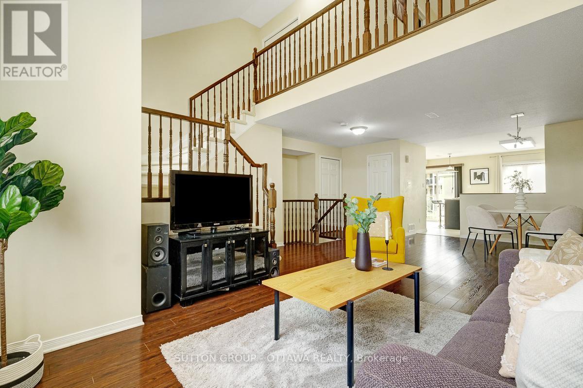 












560 REARDON

,
Ottawa,




Ontario
K1V2L1


