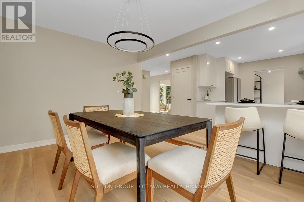 












1633 BOTTRIELL WAY

,
Ottawa,




Ontario
K4A1W5

