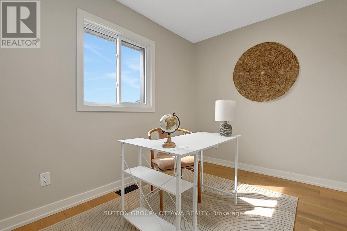 












1633 BOTTRIELL WAY

,
Ottawa,




Ontario
K4A1W5

