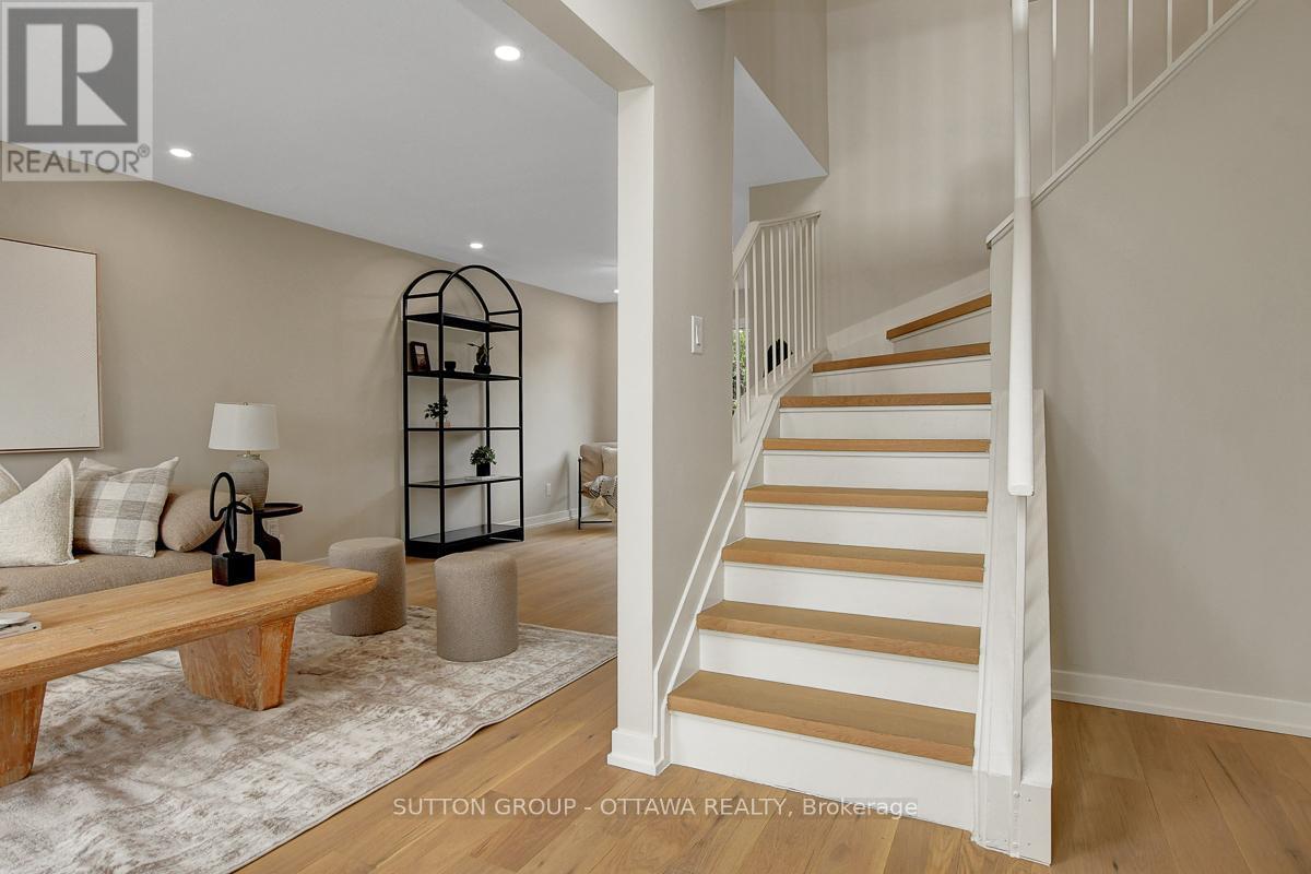 












1633 BOTTRIELL WAY

,
Ottawa,




Ontario
K4A1W5

