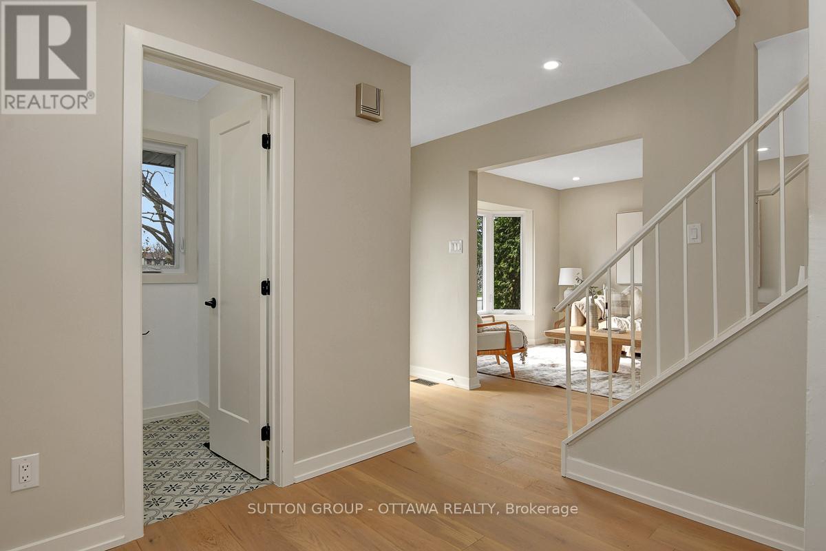 












1633 BOTTRIELL WAY

,
Ottawa,




Ontario
K4A1W5

