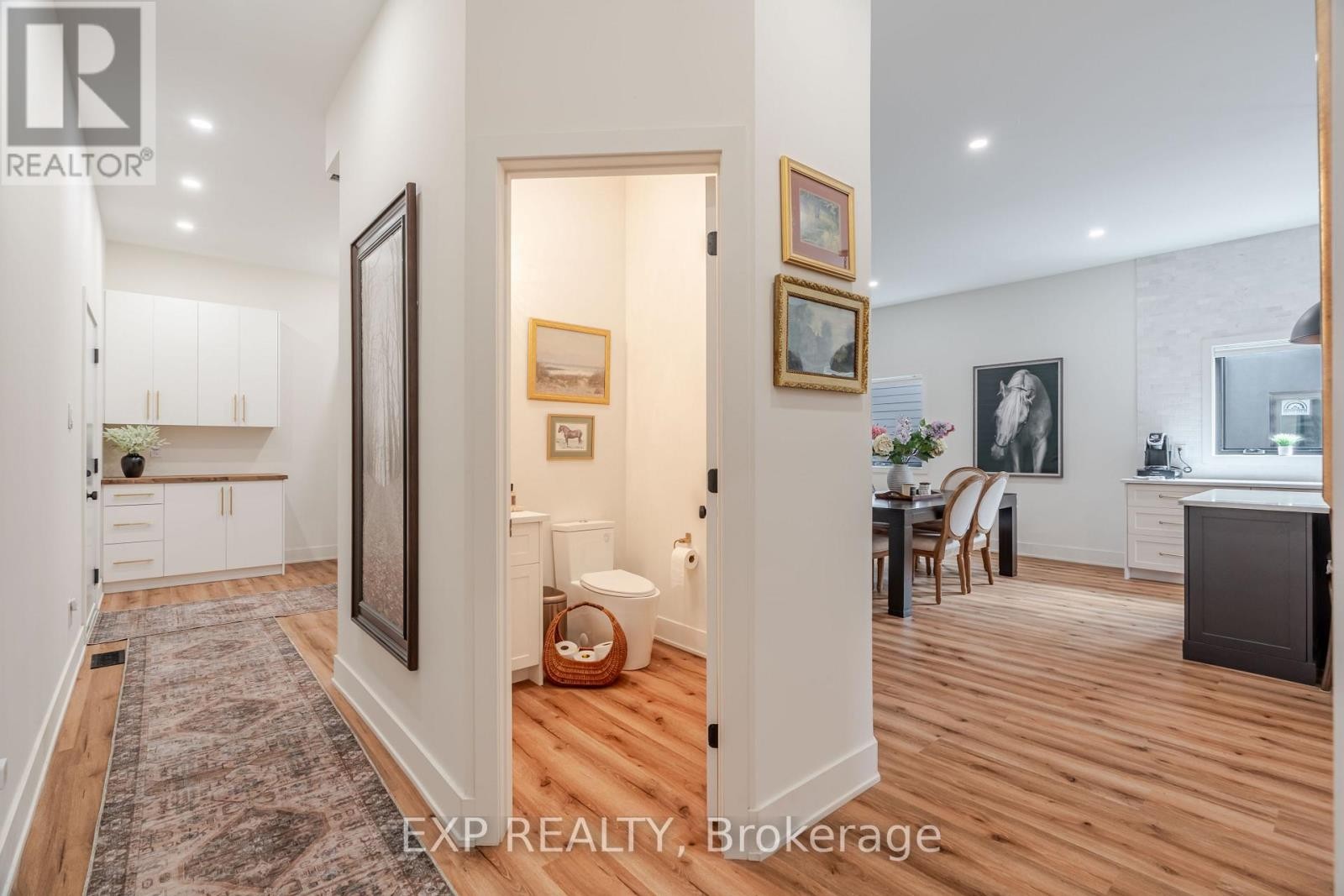 












12A VIEWMOUNT DRIVE

,
Ottawa,




Ontario
K2G1R5

