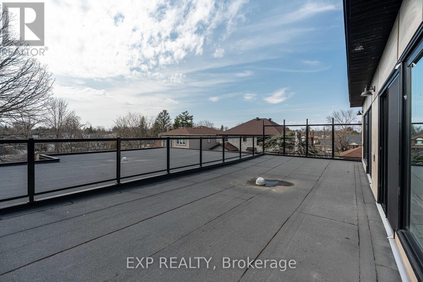 












12A VIEWMOUNT DRIVE

,
Ottawa,




Ontario
K2G1R5

