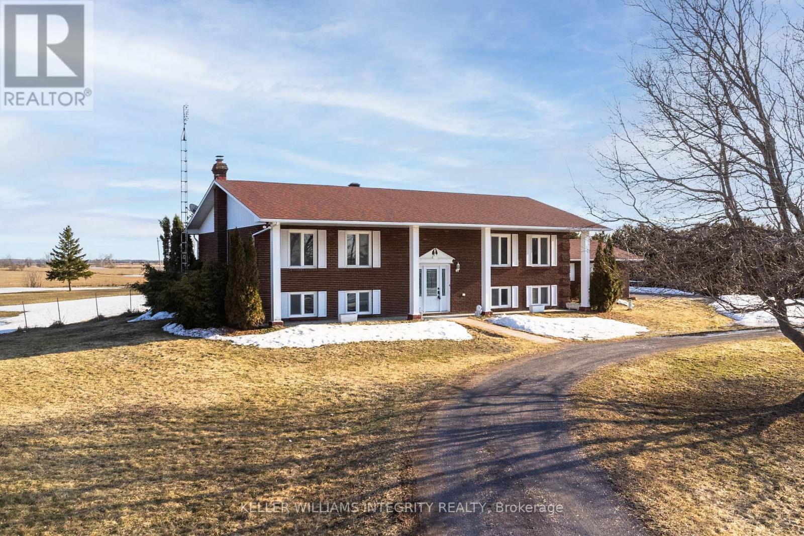












2140 COUNTY RD 8 ROAD

,
The Nation,




Ontario
K0A1M0

