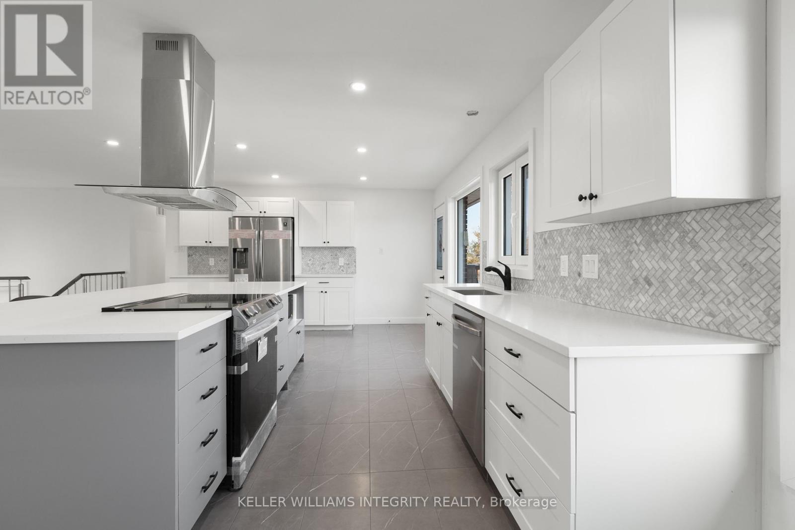 












2140 COUNTY RD 8 ROAD

,
The Nation,




Ontario
K0A1M0

