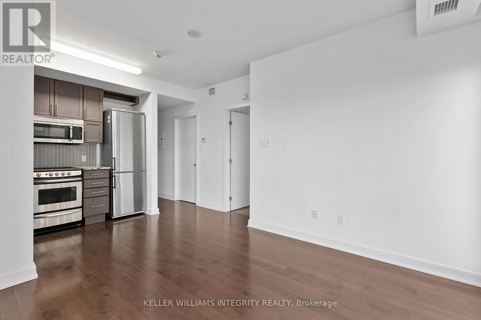 












1705 - 179 METCALFE STREET

,
Ottawa,




Ontario
K2P0W1

