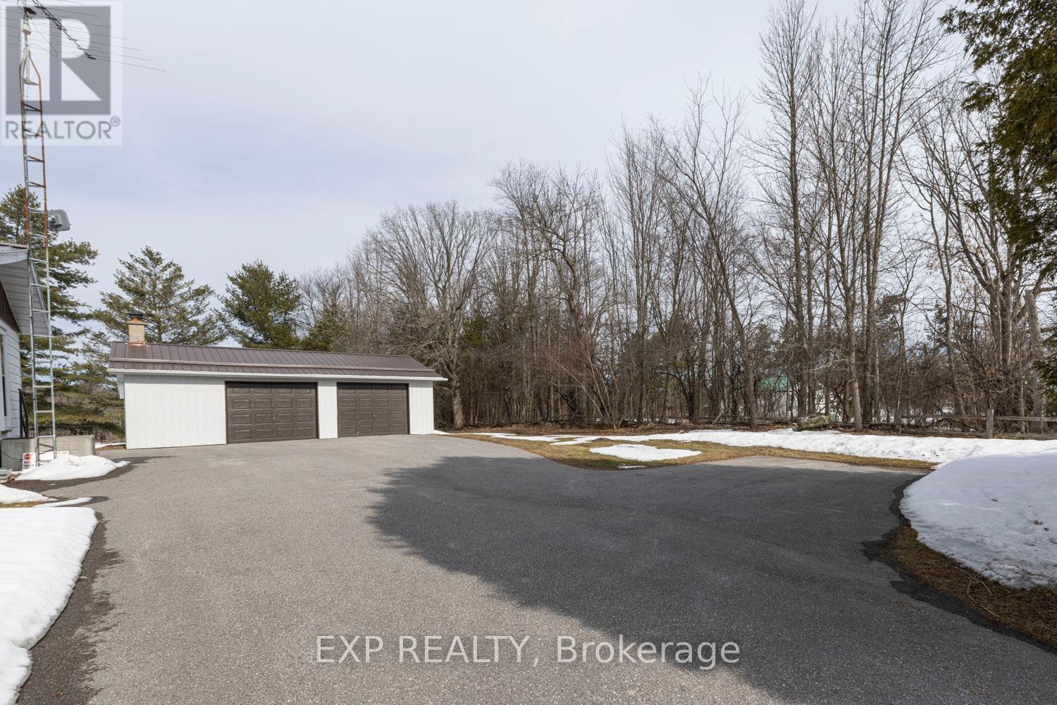 












1069 PRESTONVALE ROAD

,
Drummond/North Elmsley,




Ontario
K0G1K0

