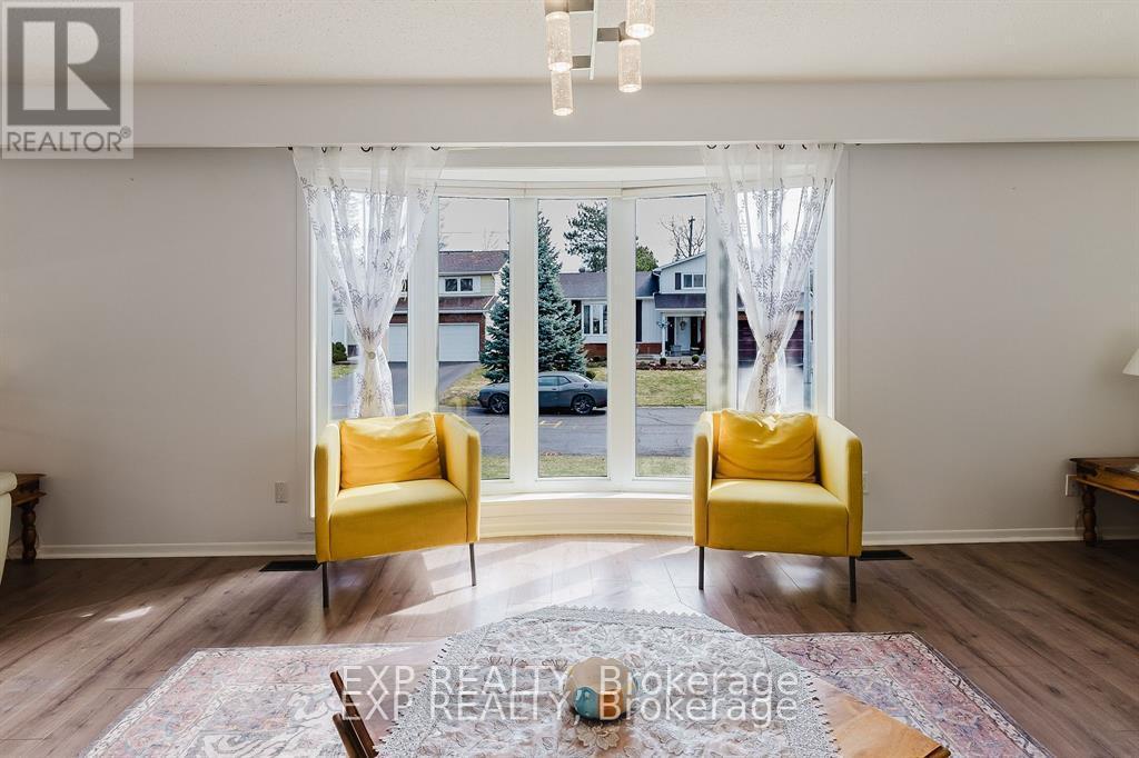 












4 PARKLANE COURT

,
Ottawa,




Ontario
K1B3H2

