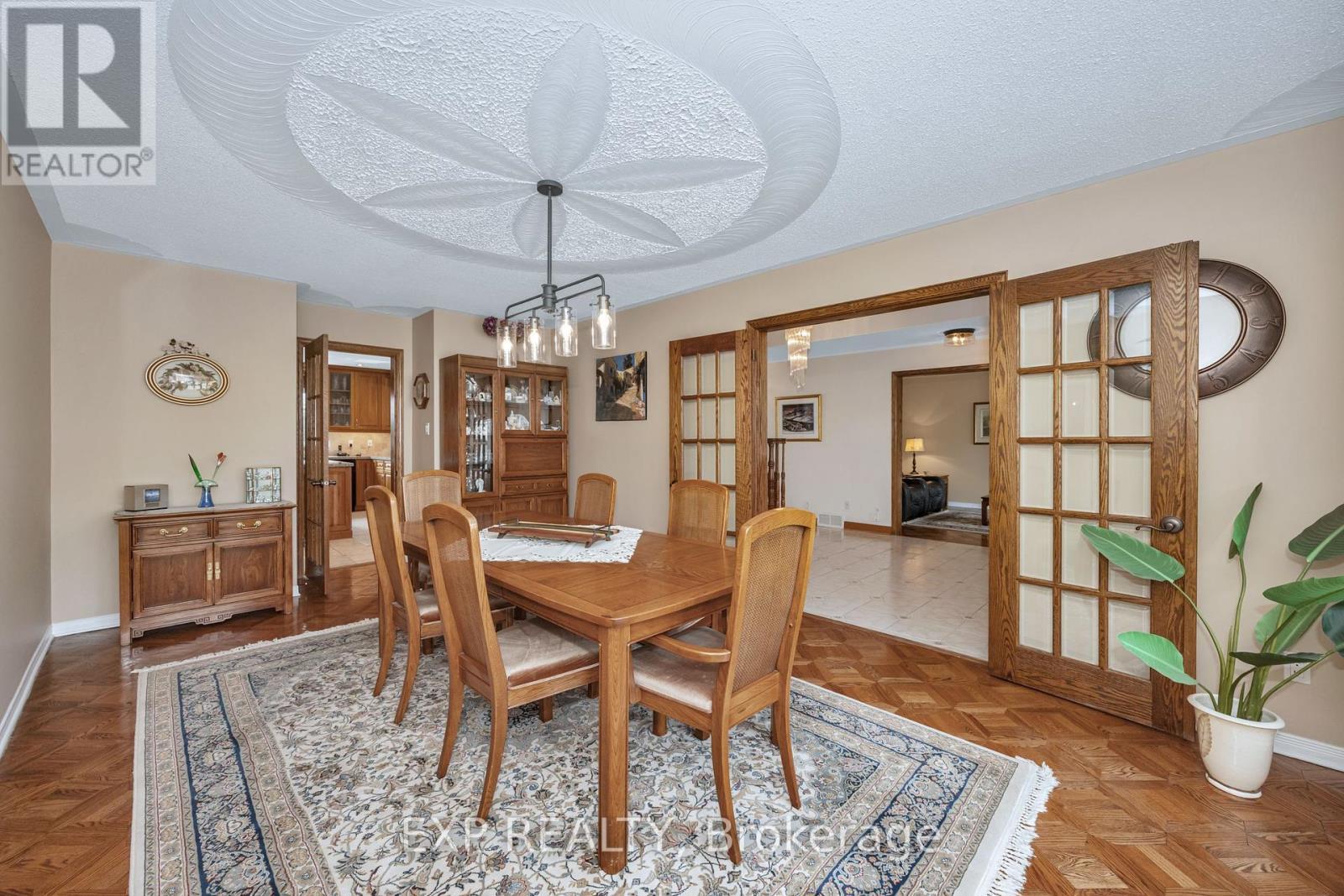 












3 CRAIGMOHR COURT

,
Ottawa,




Ontario
K2G4P9


