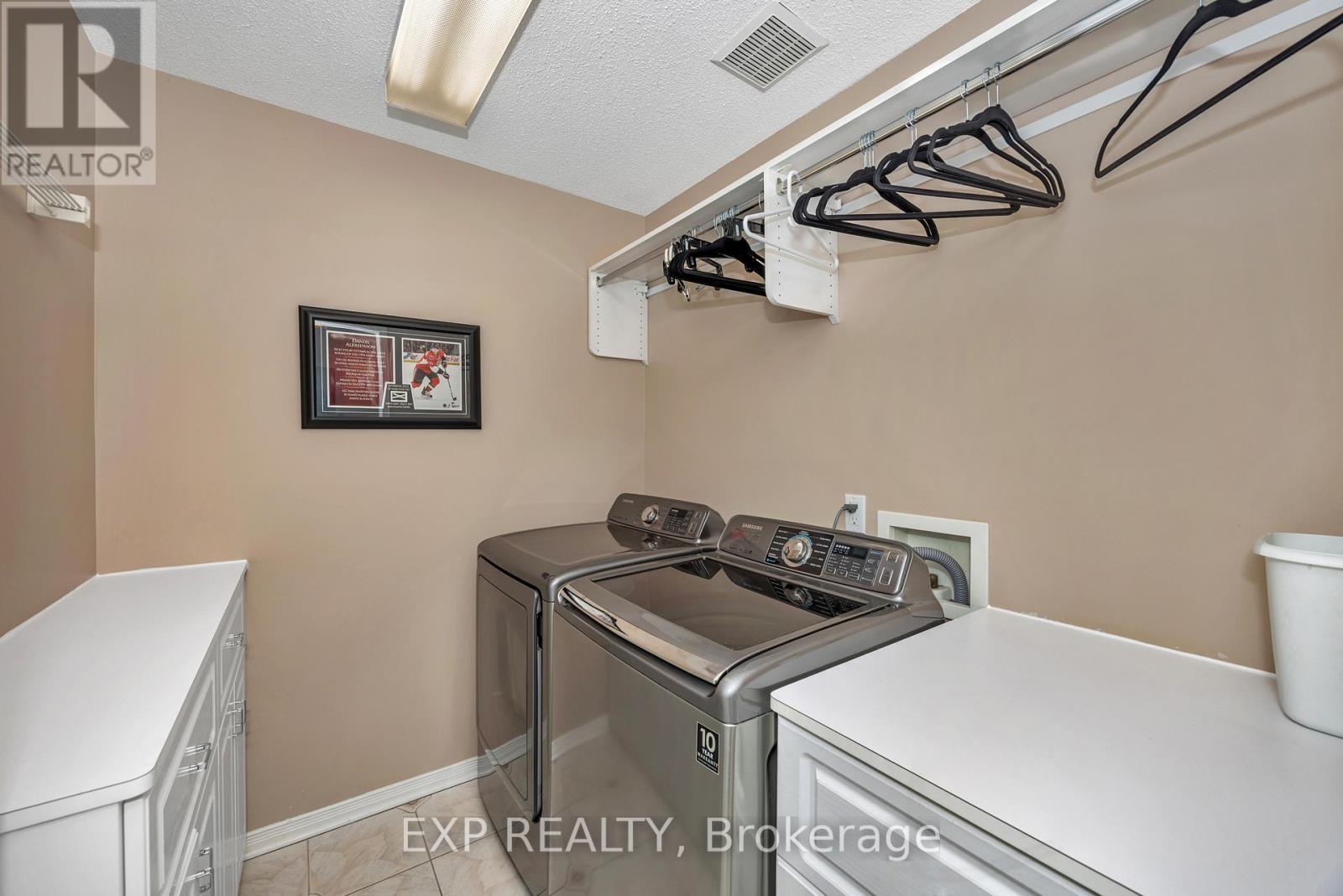 












3 CRAIGMOHR COURT

,
Ottawa,




Ontario
K2G4P9

