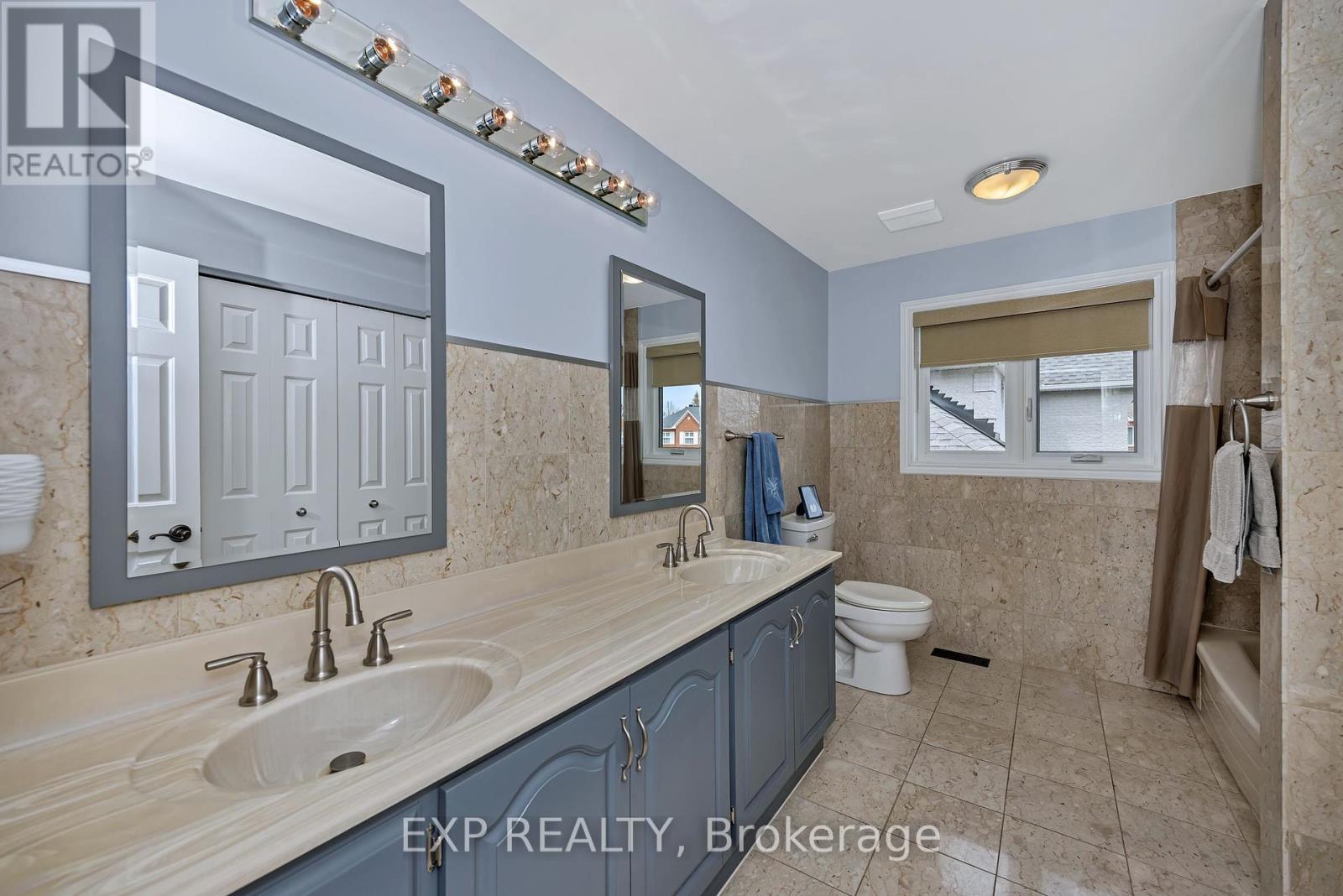 












3 CRAIGMOHR COURT

,
Ottawa,




Ontario
K2G4P9

