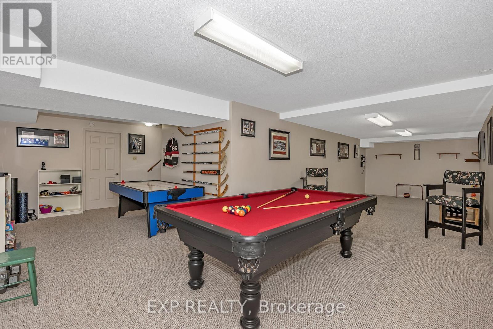 












3 CRAIGMOHR COURT

,
Ottawa,




Ontario
K2G4P9

