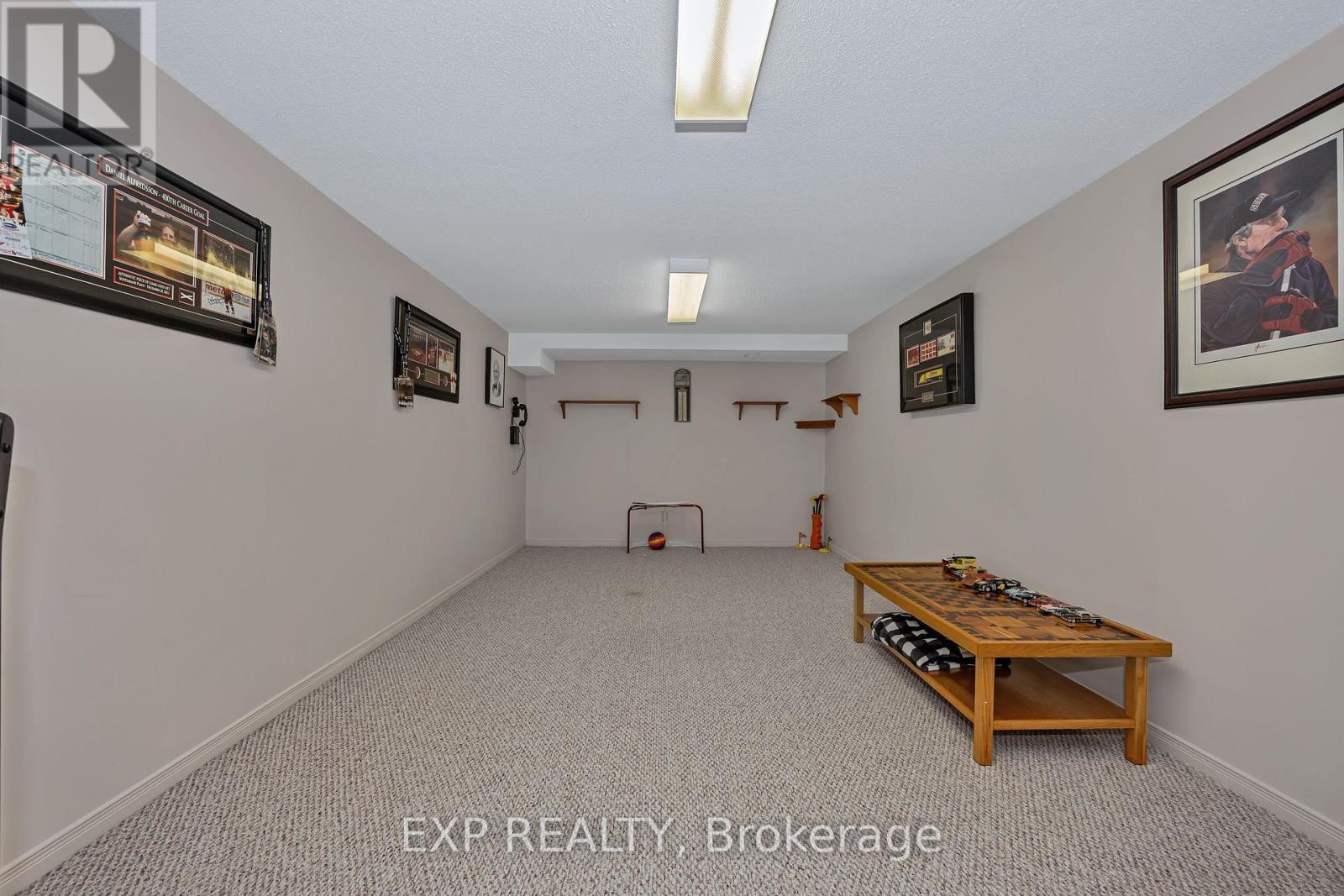 












3 CRAIGMOHR COURT

,
Ottawa,




Ontario
K2G4P9

