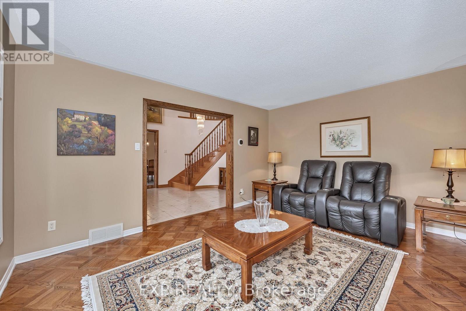 












3 CRAIGMOHR COURT

,
Ottawa,




Ontario
K2G4P9

