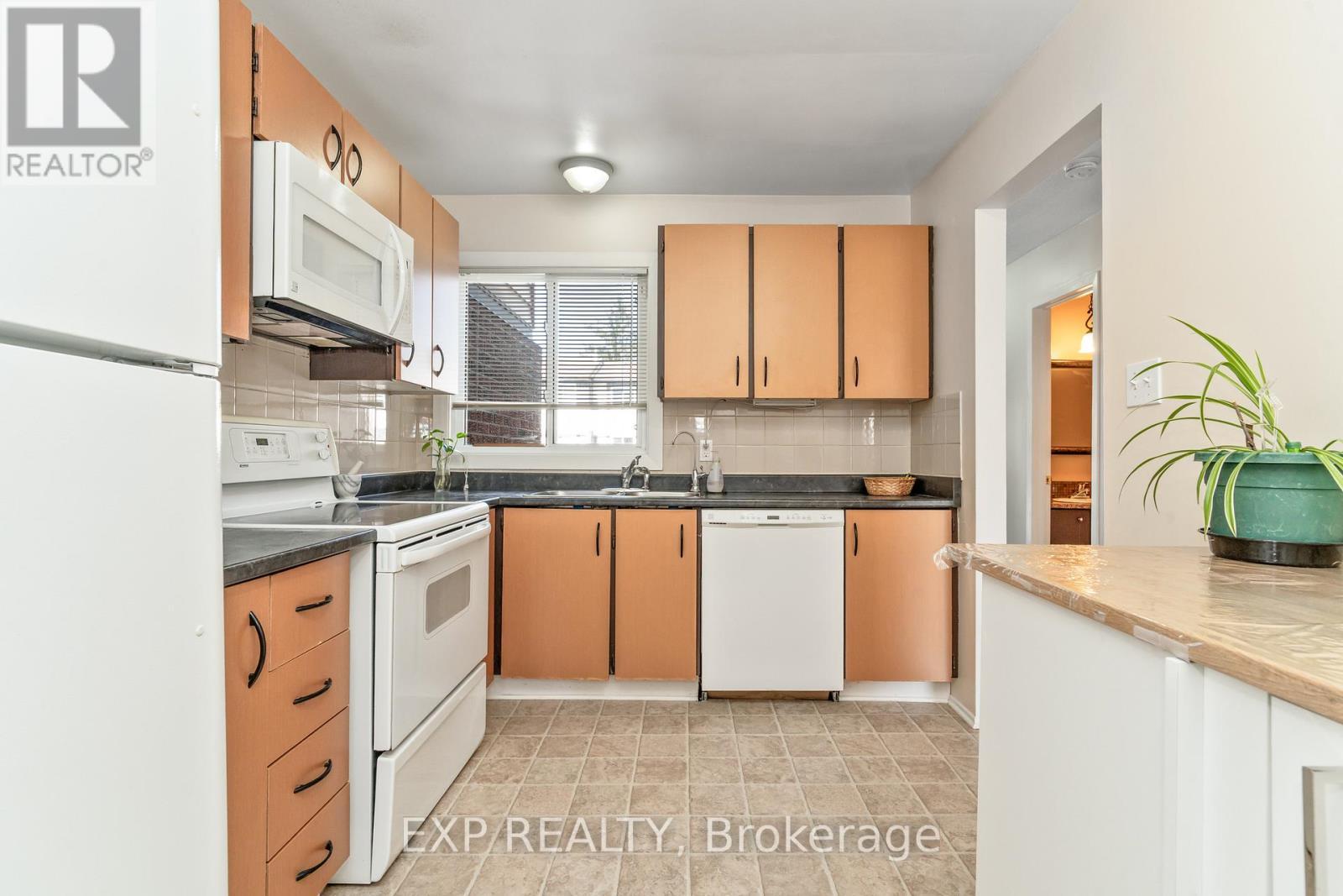 












D - 44 FOXFIELD DRIVE

,
Ottawa,




Ontario
K2J1P7

