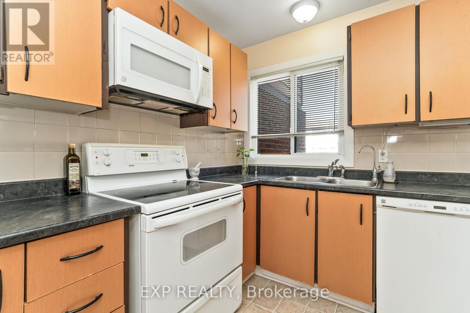 












D - 44 FOXFIELD DRIVE

,
Ottawa,




Ontario
K2J1P7

