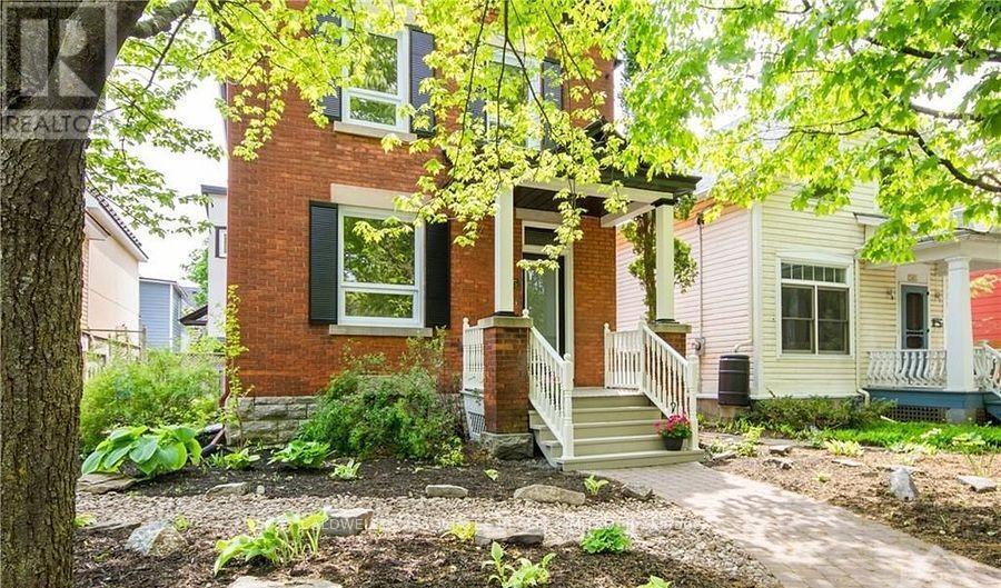 












245 MACKAY STREET

,
Ottawa,




Ontario
K1M2B6

