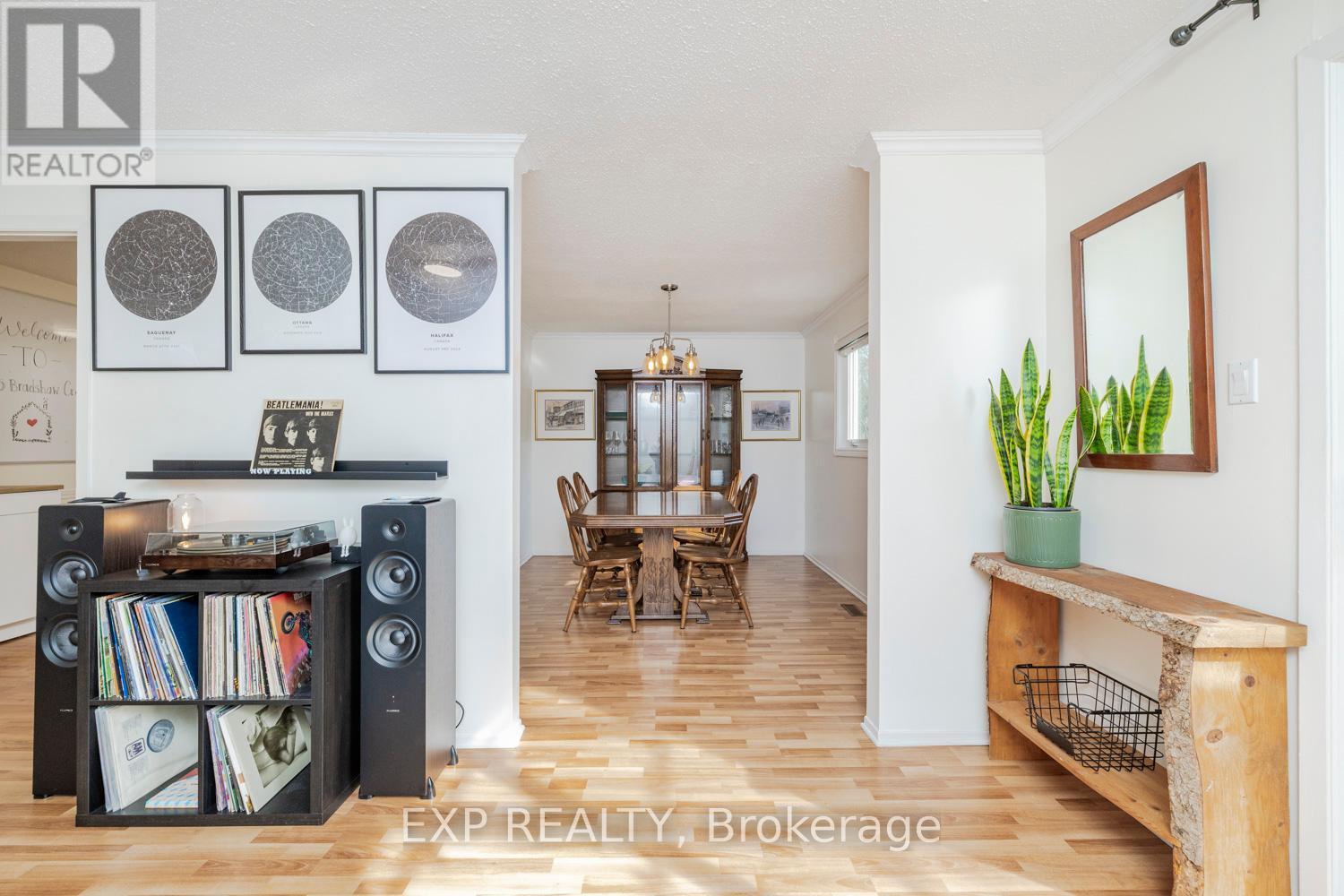 












1465 BRADSHAW CRESCENT

,
Ottawa,




Ontario
K1B5G1

