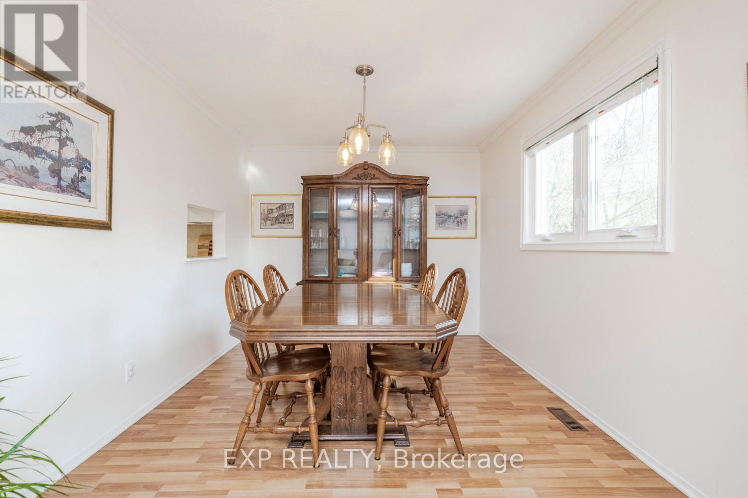 












1465 BRADSHAW CRESCENT

,
Ottawa,




Ontario
K1B5G1

