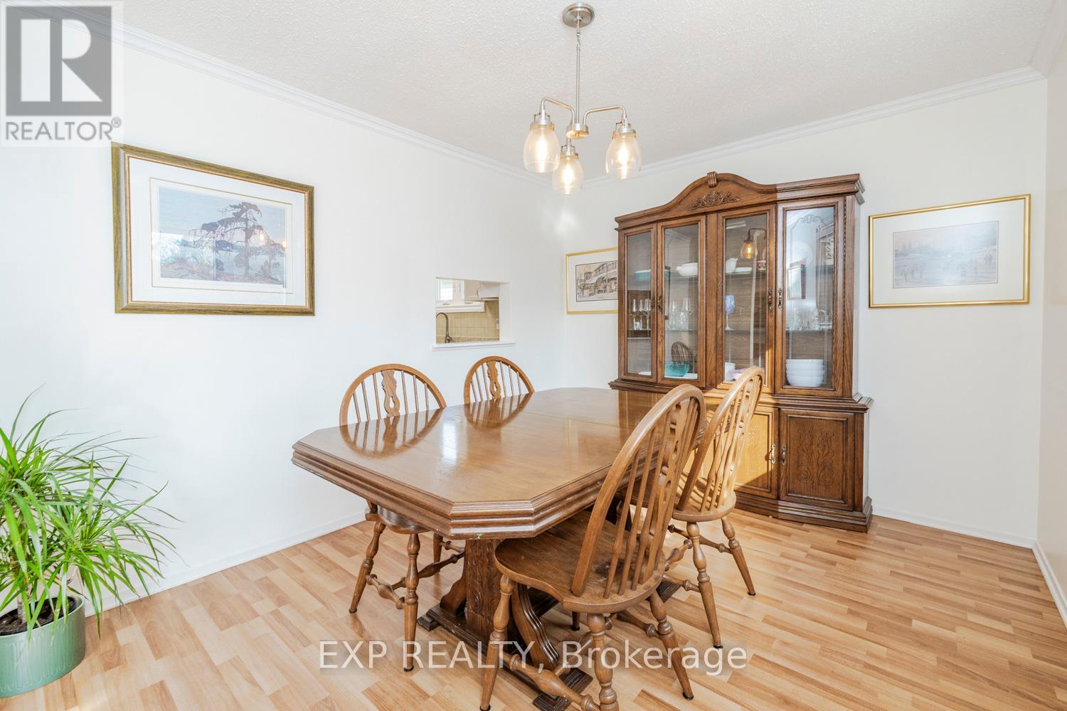 












1465 BRADSHAW CRESCENT

,
Ottawa,




Ontario
K1B5G1

