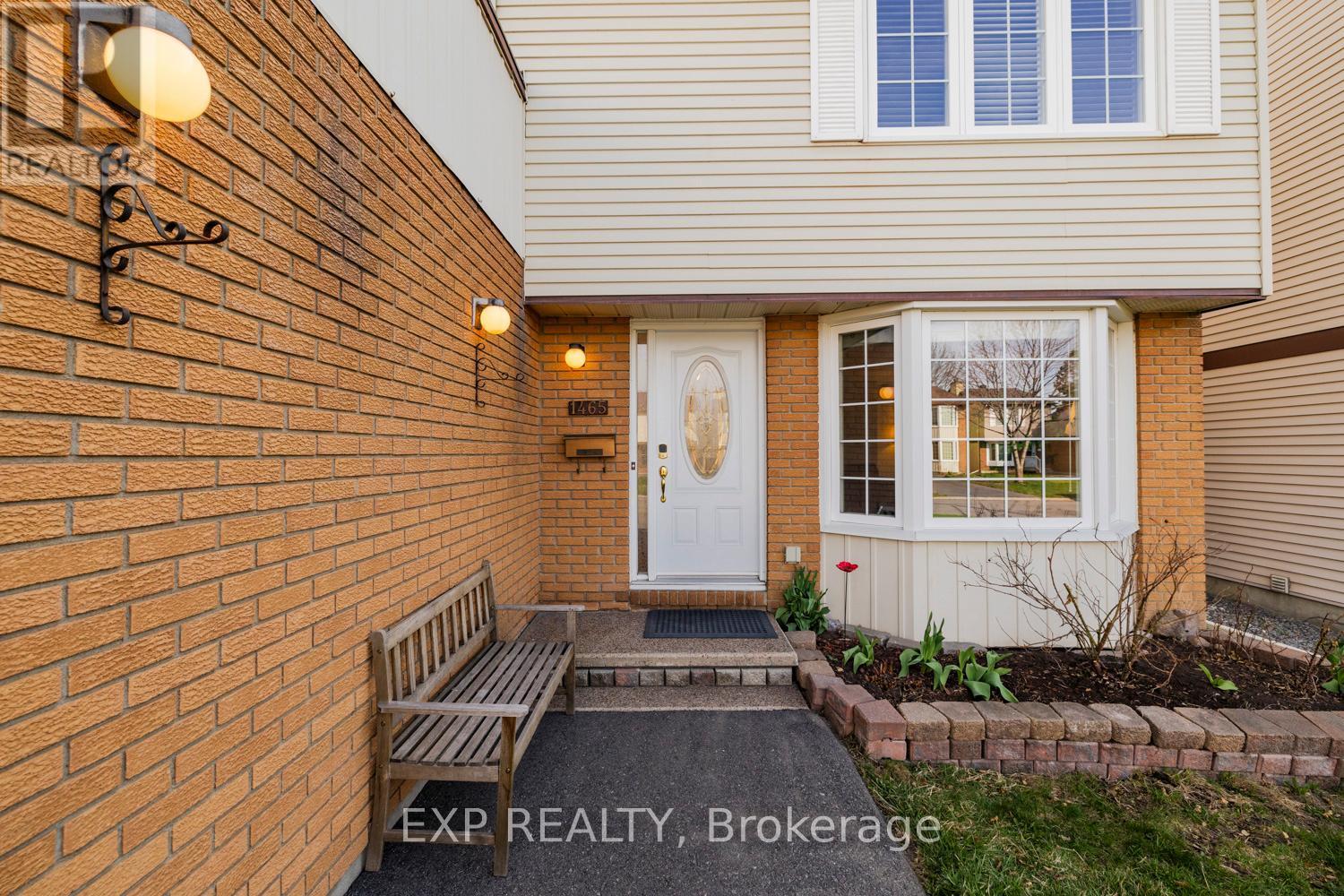 












1465 BRADSHAW CRESCENT

,
Ottawa,




Ontario
K1B5G1

