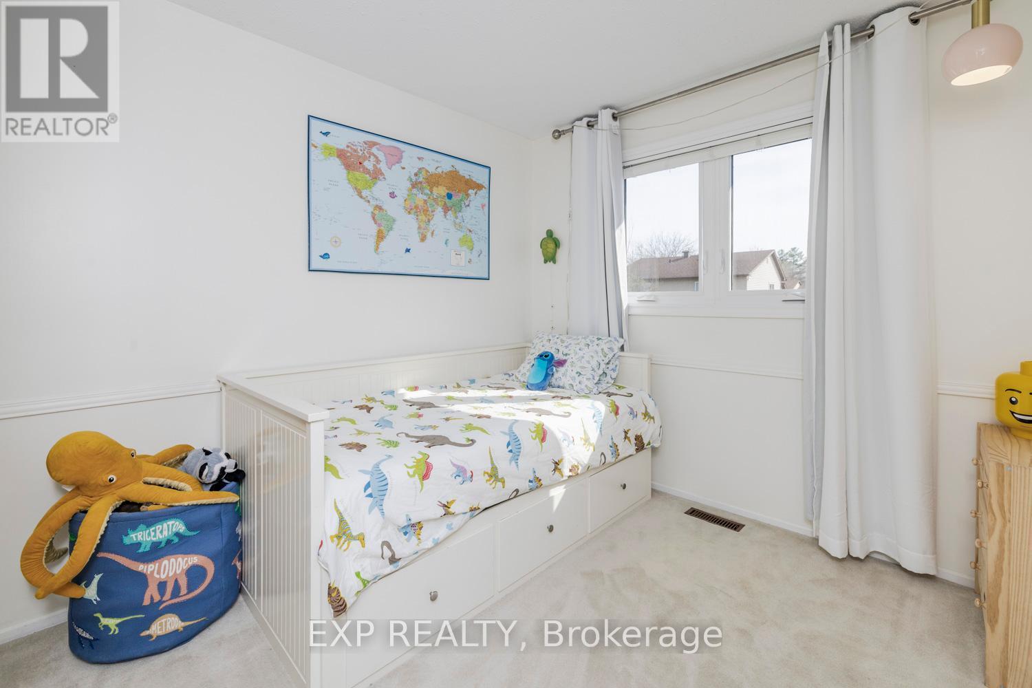 












1465 BRADSHAW CRESCENT

,
Ottawa,




Ontario
K1B5G1

