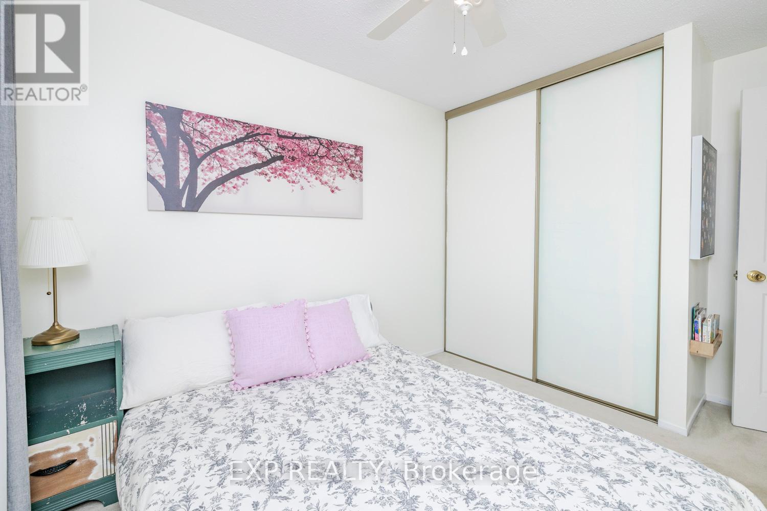 












1465 BRADSHAW CRESCENT

,
Ottawa,




Ontario
K1B5G1

