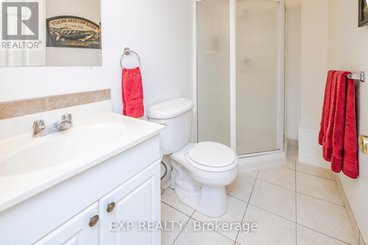












1465 BRADSHAW CRESCENT

,
Ottawa,




Ontario
K1B5G1

