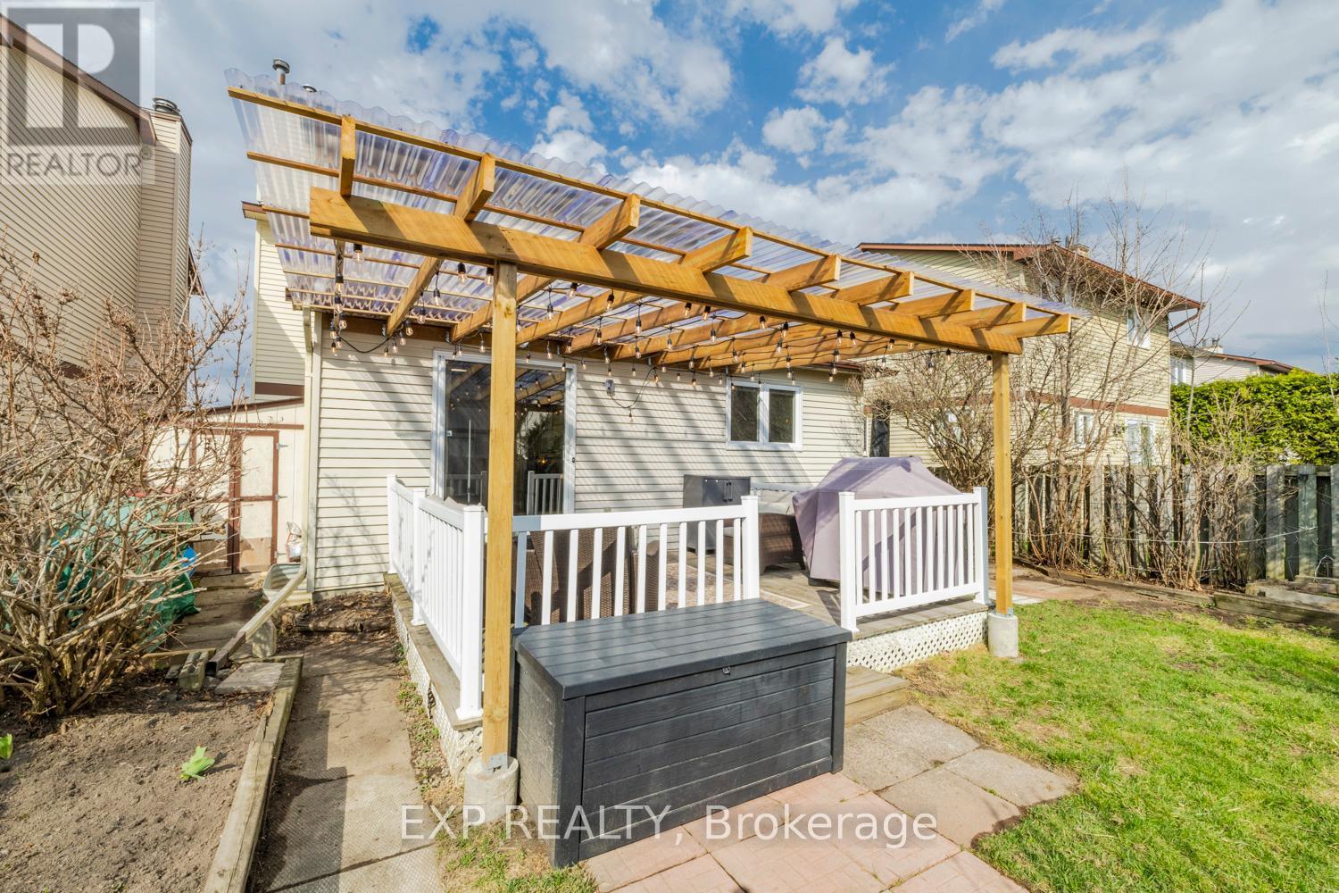 












1465 BRADSHAW CRESCENT

,
Ottawa,




Ontario
K1B5G1

