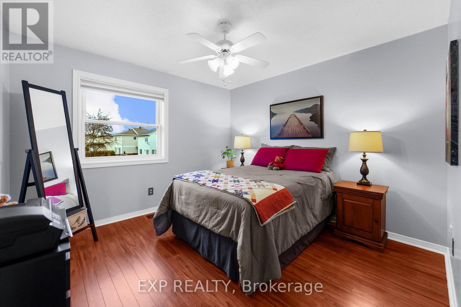 












56 FLANDERS STREET

,
Ottawa,




Ontario
K2J3N6

