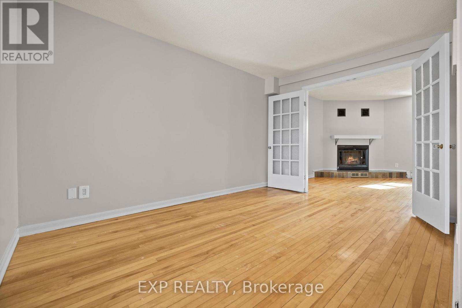 












196 OSGOODE STREET

,
Ottawa,




Ontario
K1N6S8


