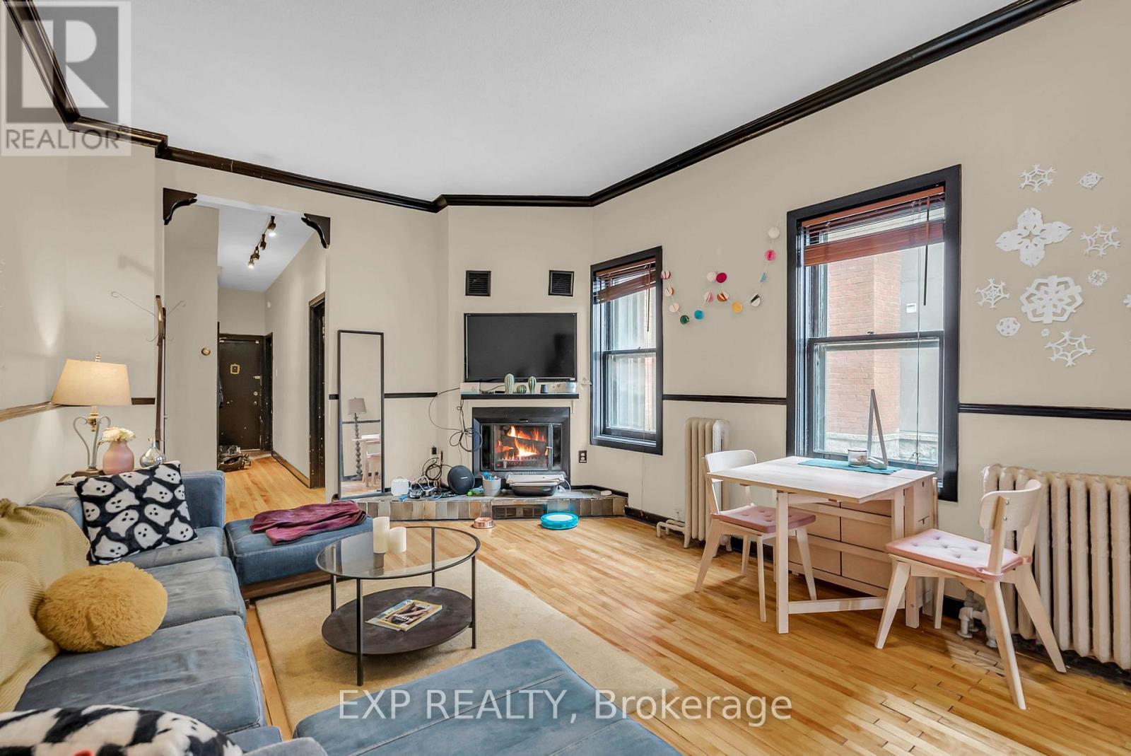 












196 OSGOODE STREET

,
Ottawa,




Ontario
K1N6S8

