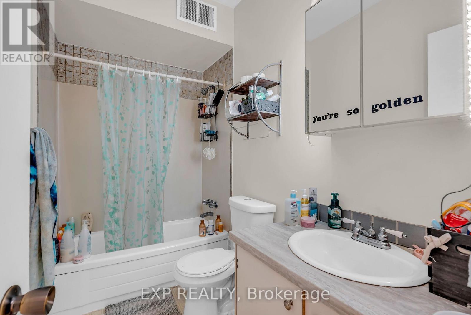 












196 OSGOODE STREET

,
Ottawa,




Ontario
K1N6S8

