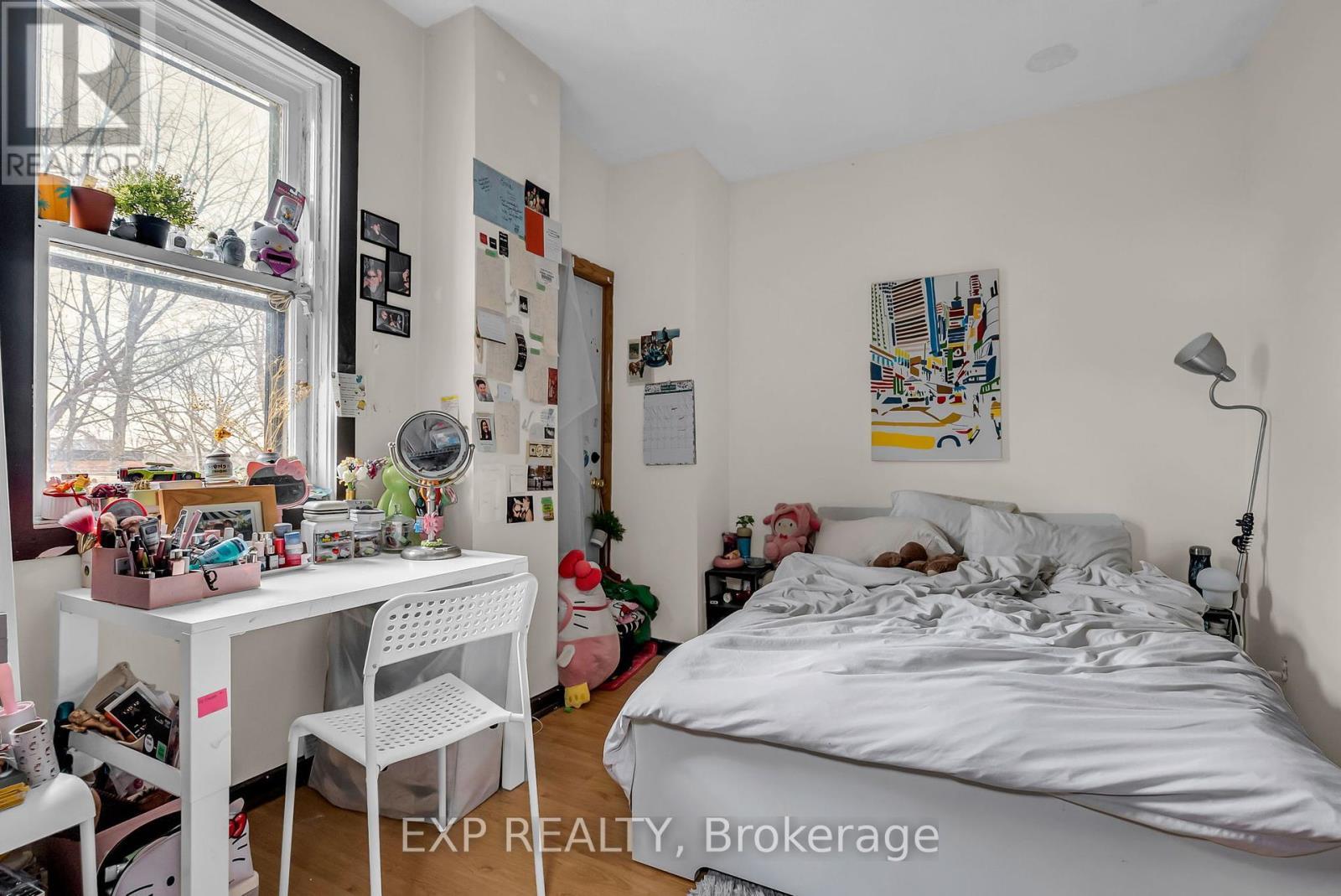 












196 OSGOODE STREET

,
Ottawa,




Ontario
K1N6S8

