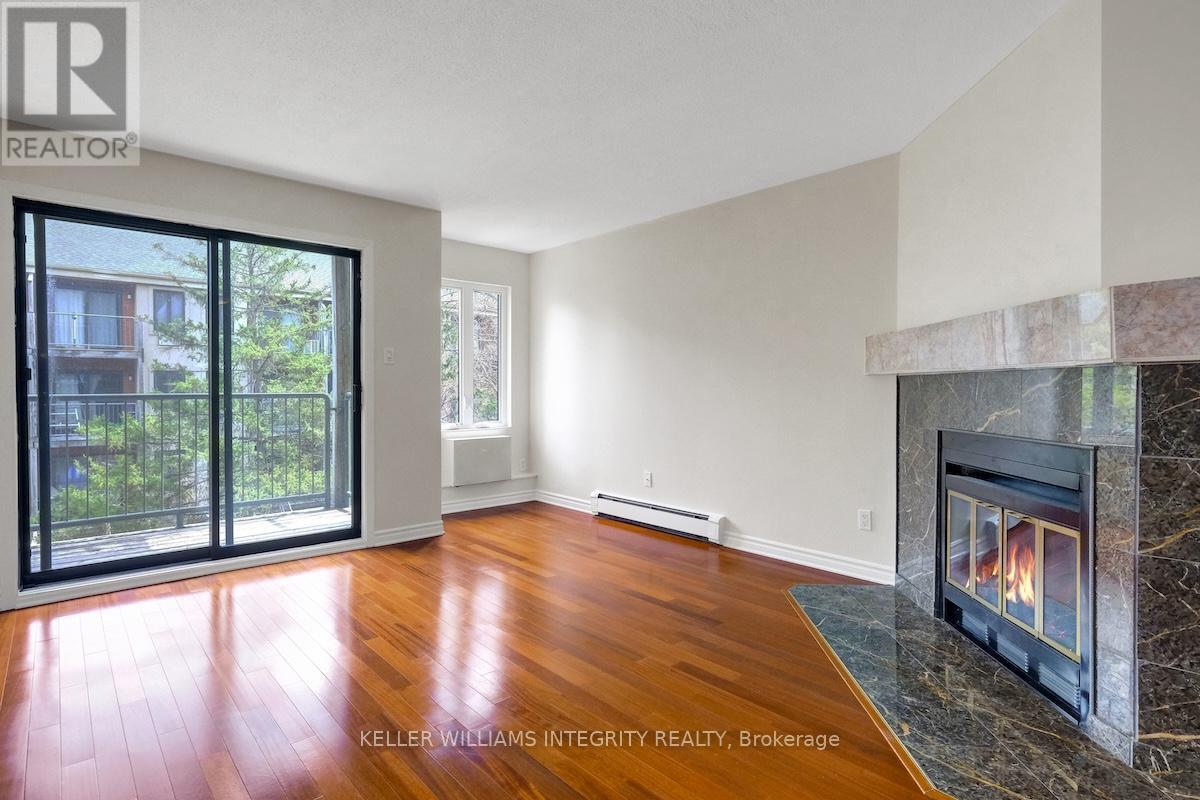 












201 ALVIN ROAD

,
Ottawa,




Ontario
K1K2T9

