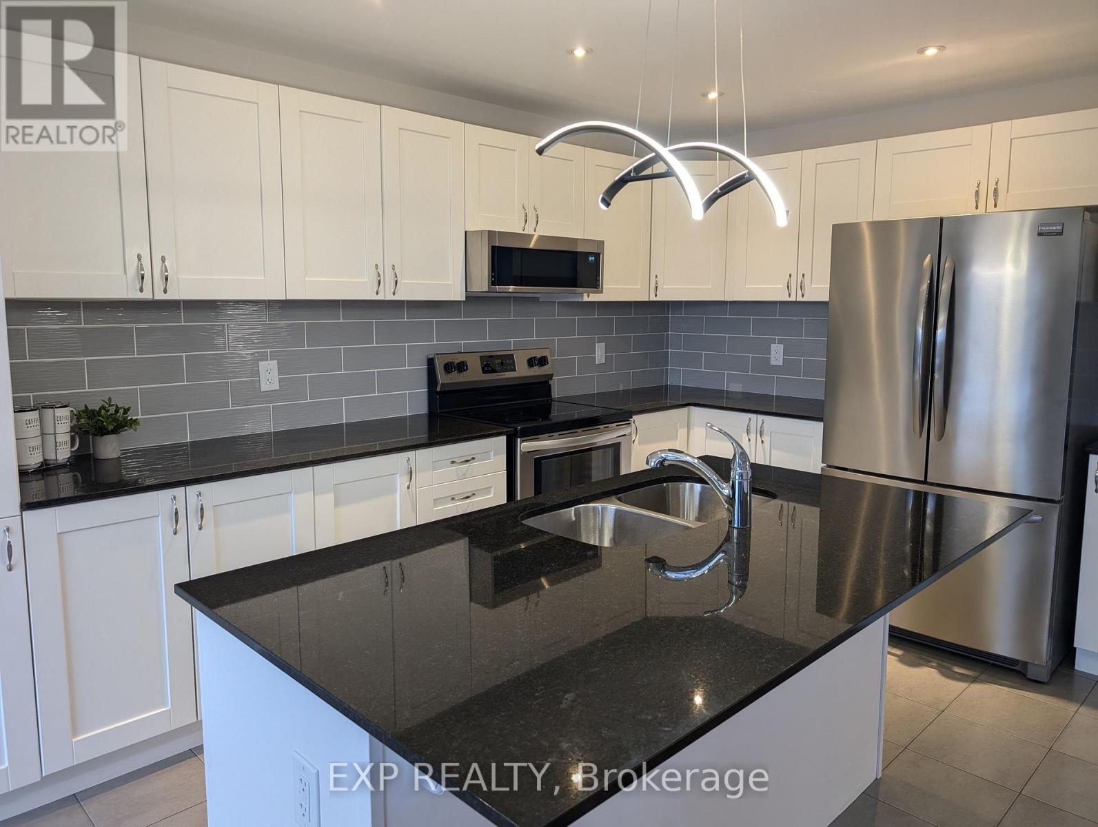 












161 CRANESBILL ROAD

,
Ottawa,




Ontario
K2V0J4

