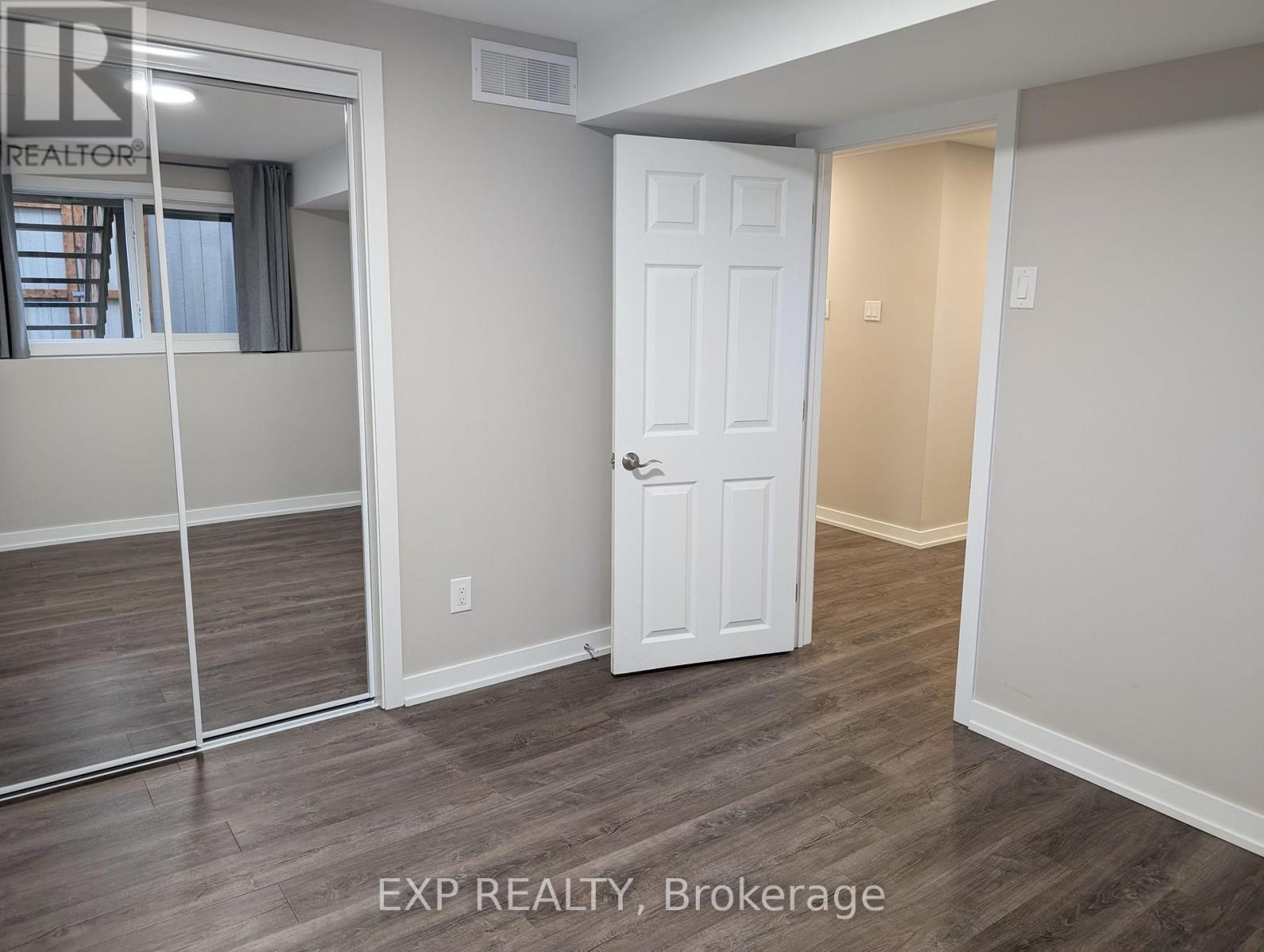 












161 CRANESBILL ROAD

,
Ottawa,




Ontario
K2V0J4

