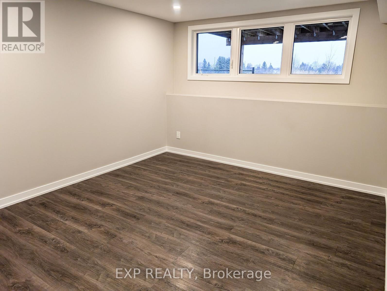 












161 CRANESBILL ROAD

,
Ottawa,




Ontario
K2V0J4

