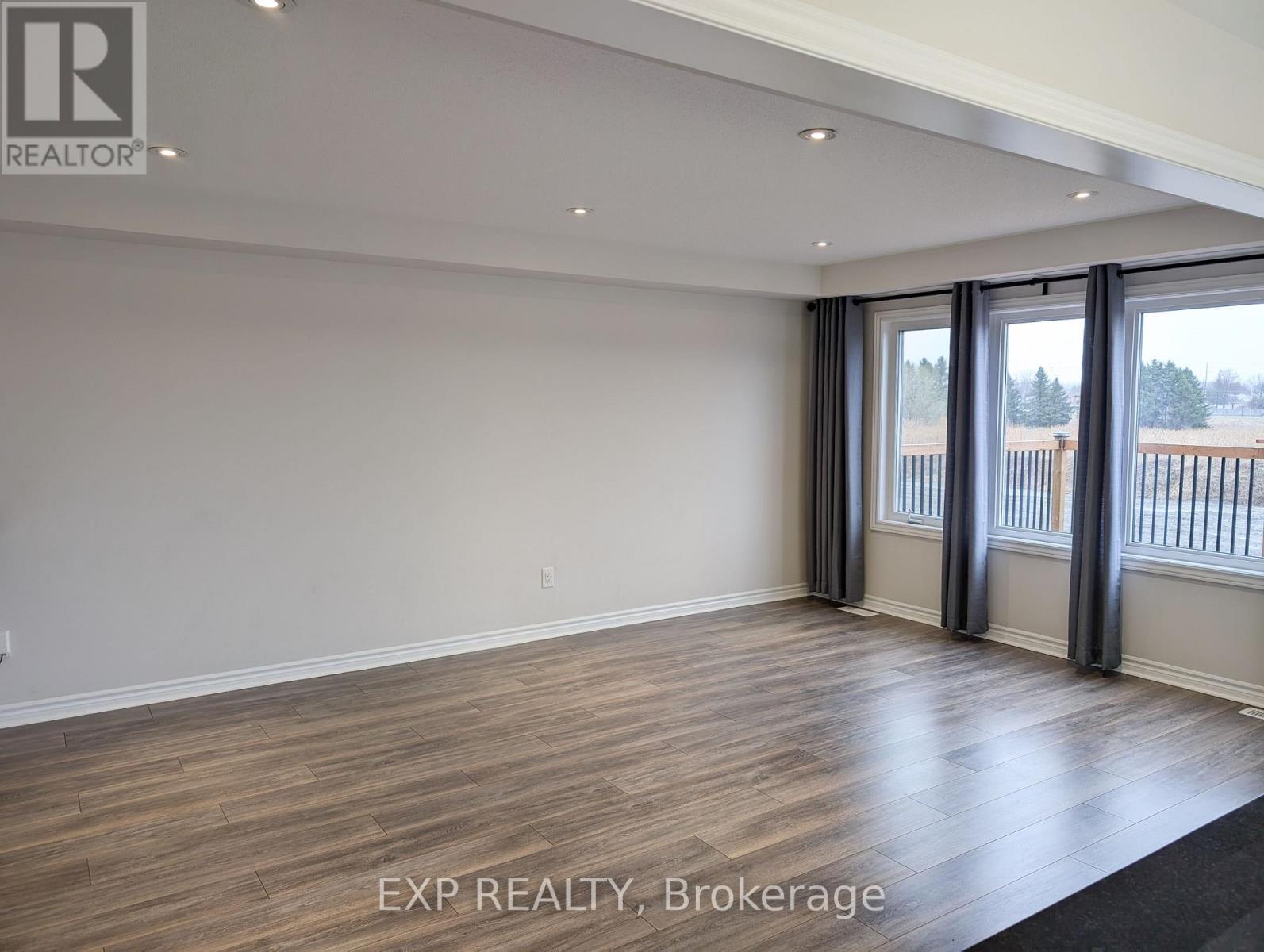 












161 CRANESBILL ROAD

,
Ottawa,




Ontario
K2V0J4

