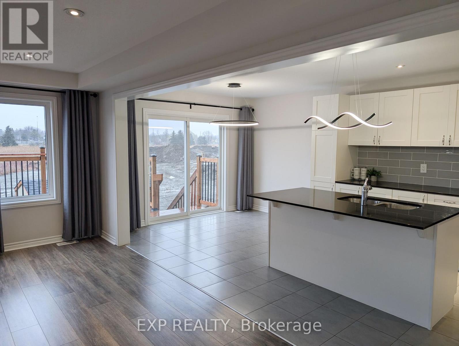 












161 CRANESBILL ROAD

,
Ottawa,




Ontario
K2V0J4

